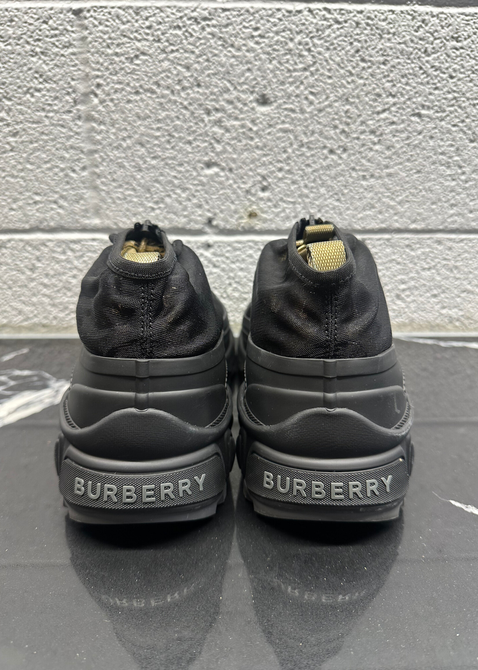 Burberry Arthur Gold Zip Sneakers 43/10