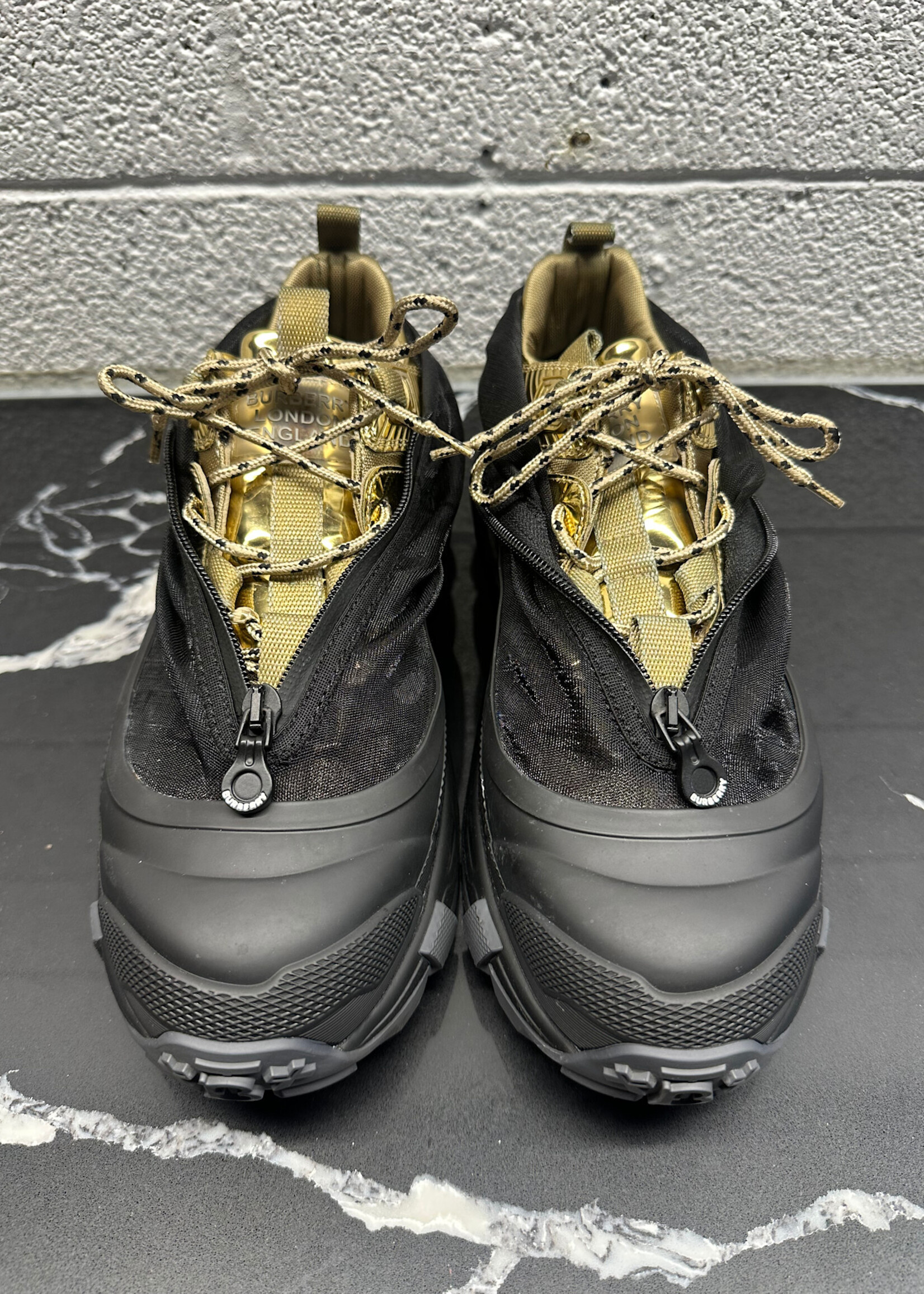 Burberry Arthur Gold Zip Sneakers 43/10