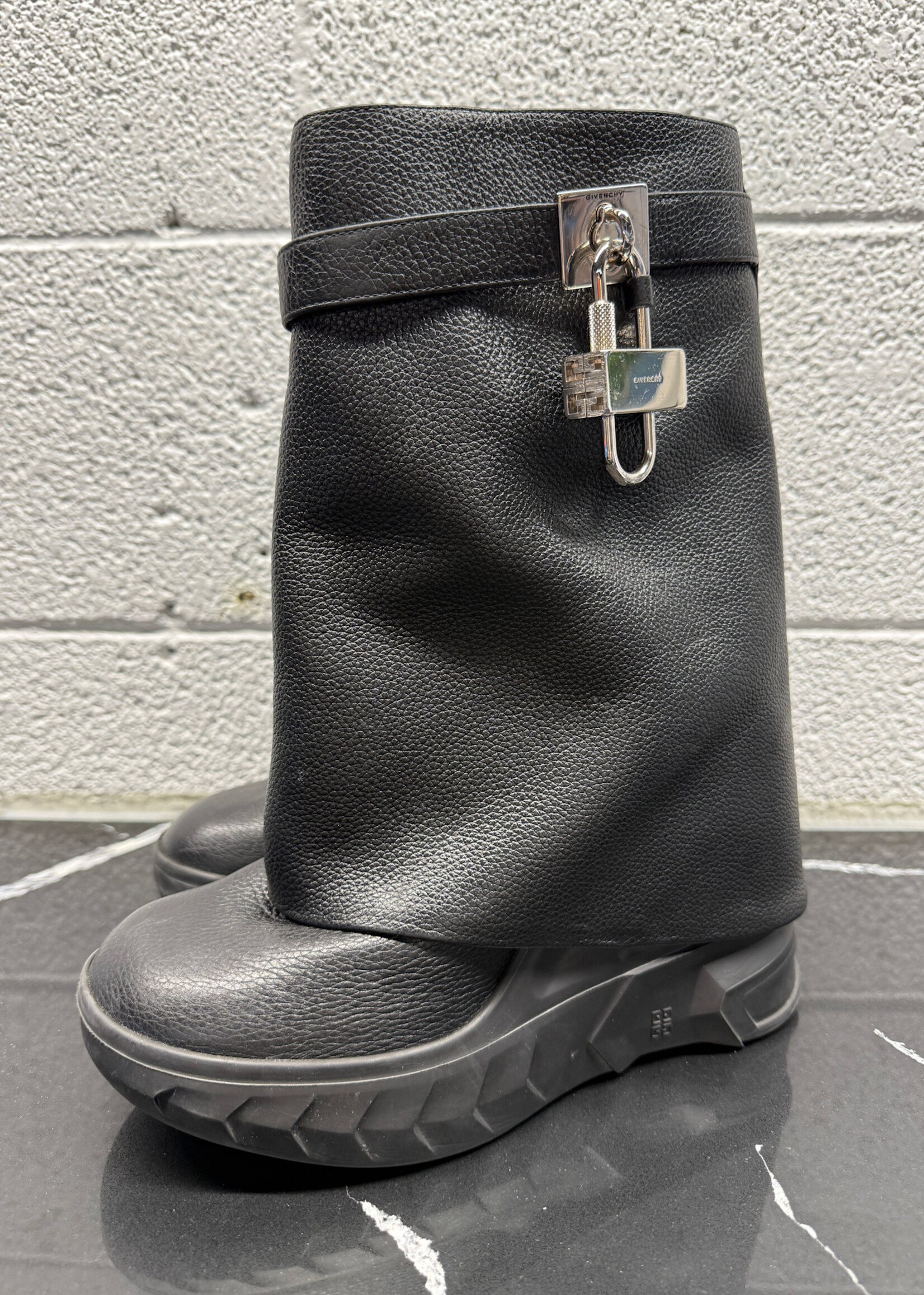 Givenchy Black Fold Over Boots 39/8.5