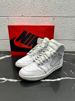 Jordan 1 Neutral Grey Masc 9