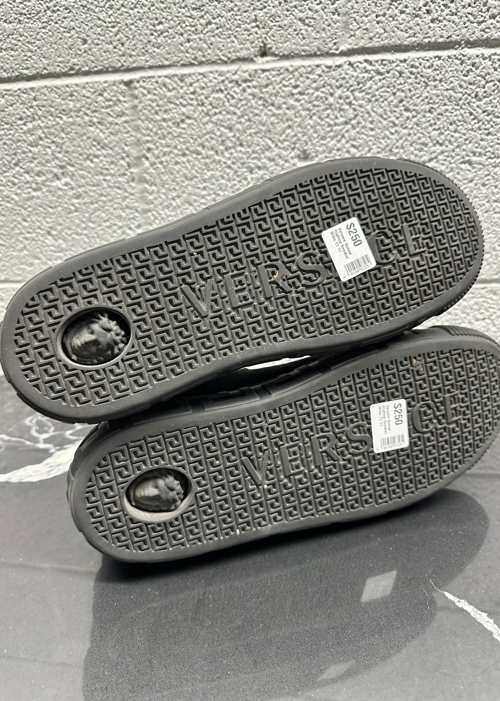 Versace Sunset Hightop Sneaker Masc 11