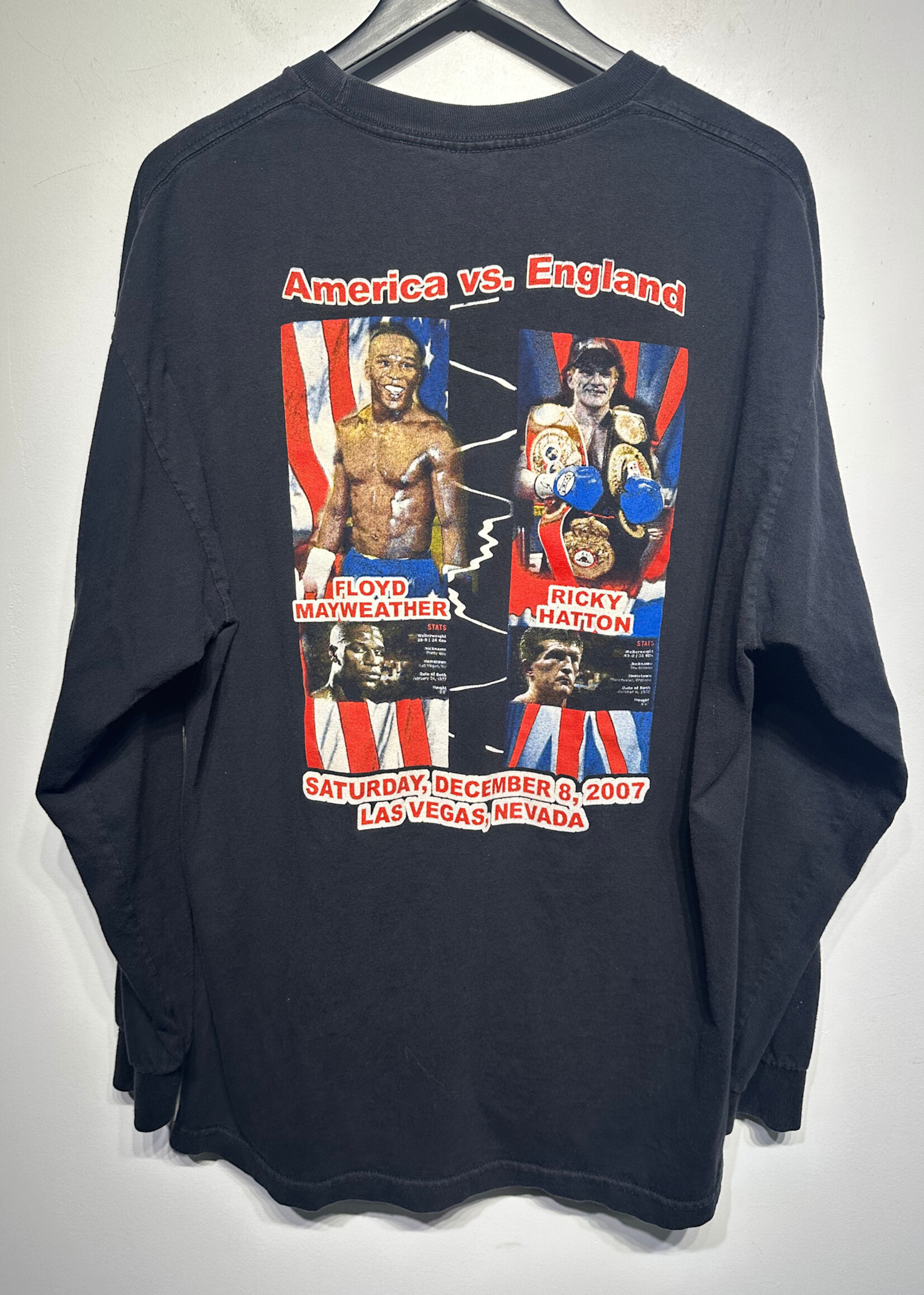 Undefeated' Mayweather vs Hatton Black LS XL