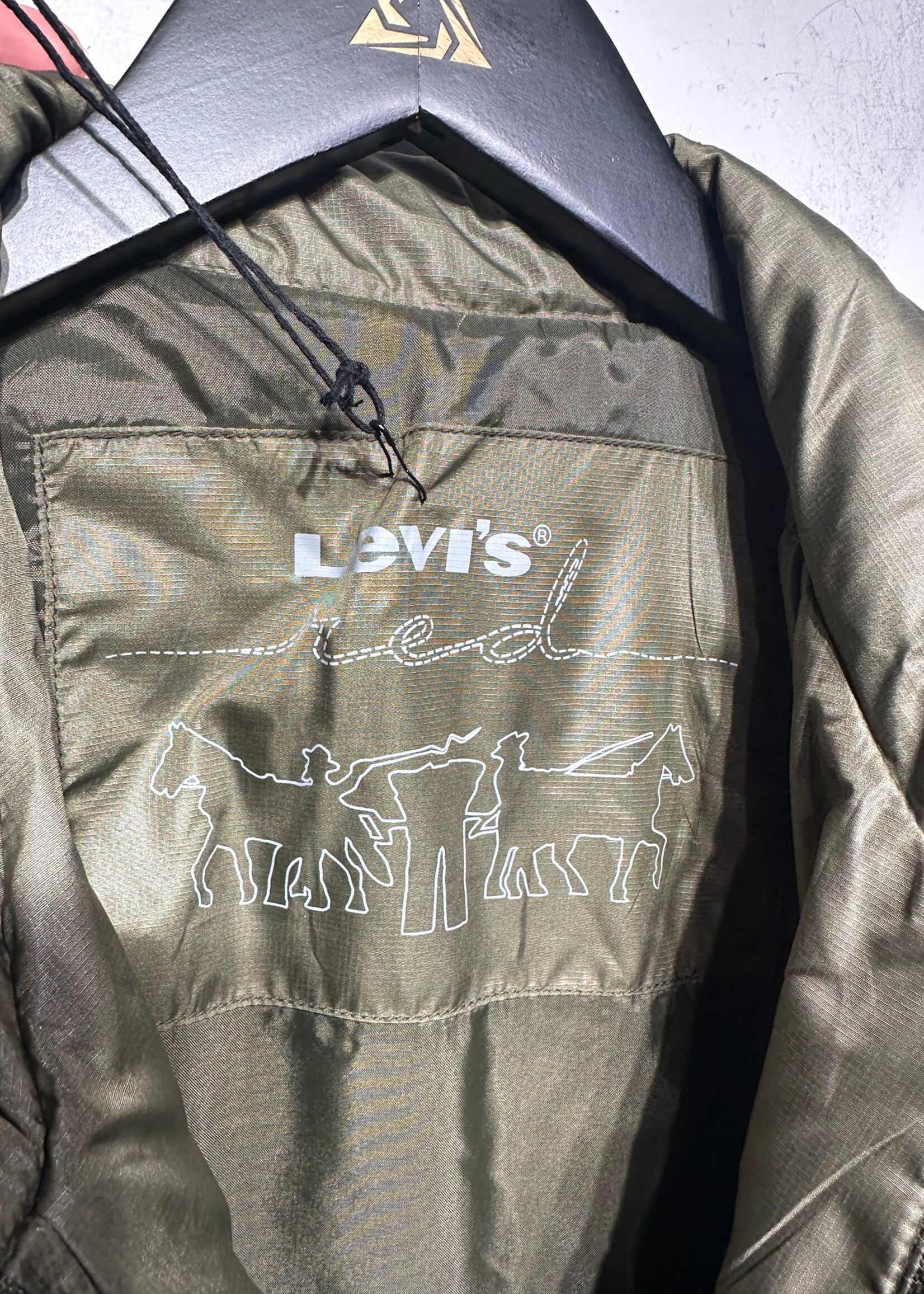 NWT Levi's Green Windbreaker XL