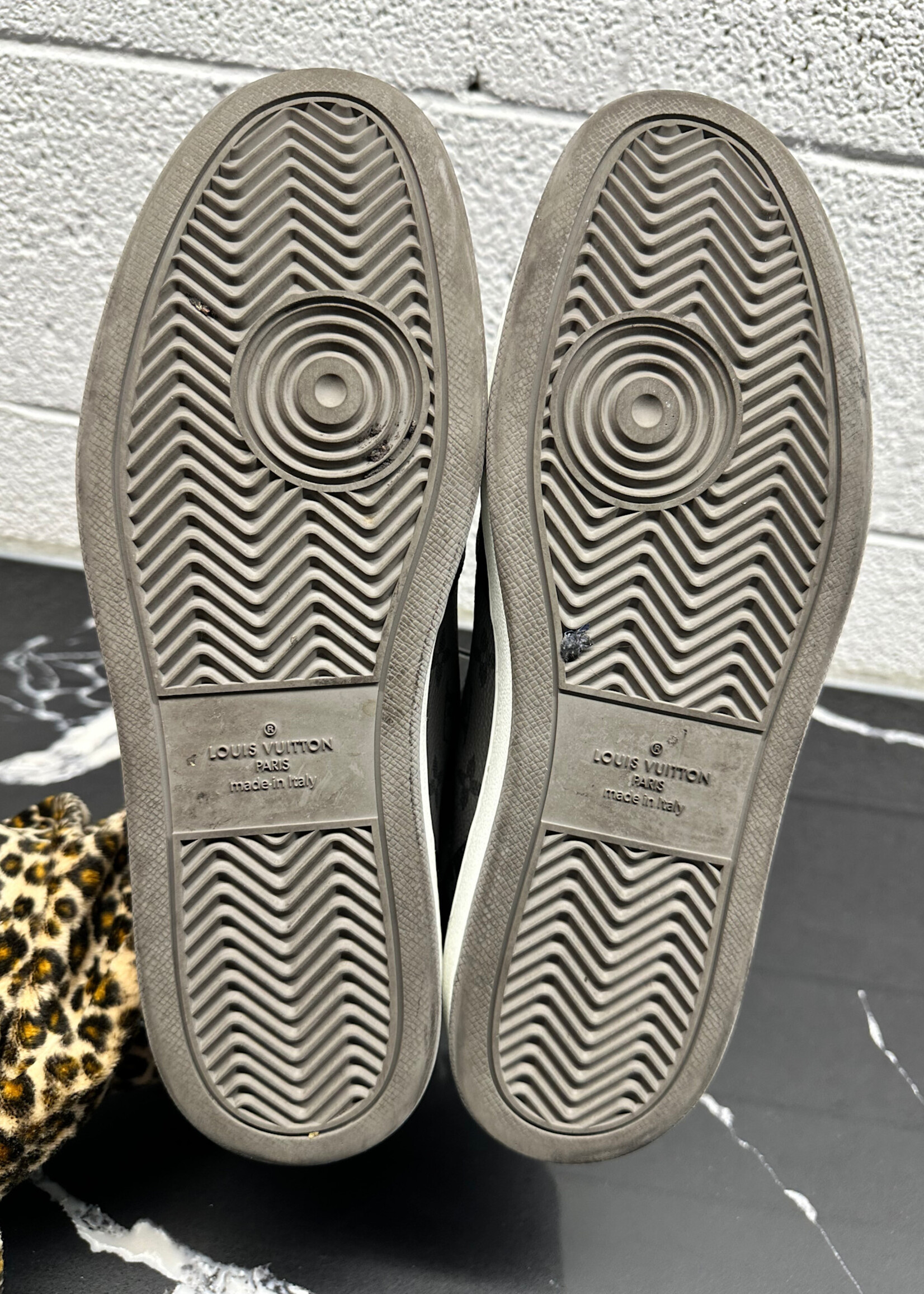 Louis Vuitton Rivoli Monogram Sneakers LV9/ US 10