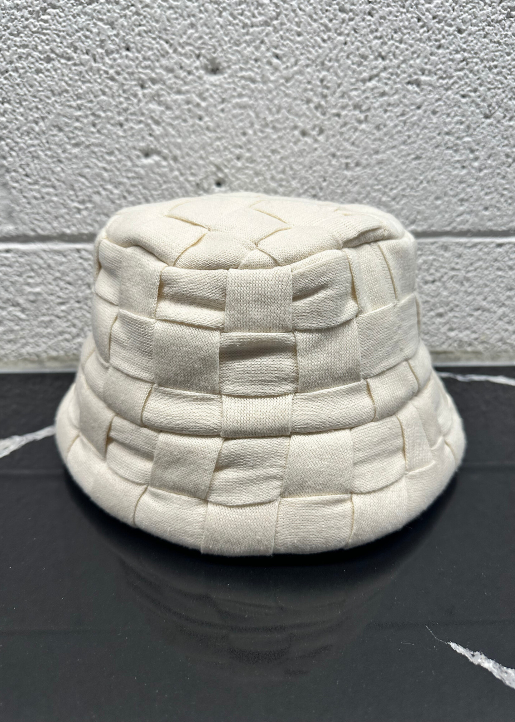 NWT RUSLAN BAGINSKIY BUCKET HAT OS