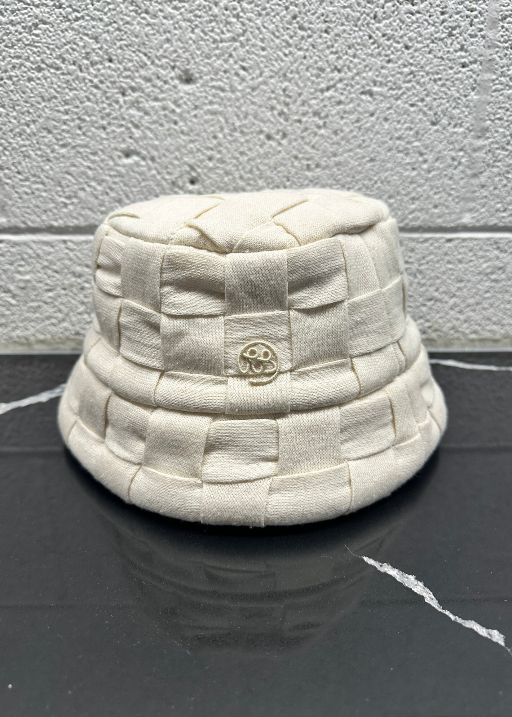 NWT RUSLAN BAGINSKIY BUCKET HAT OS