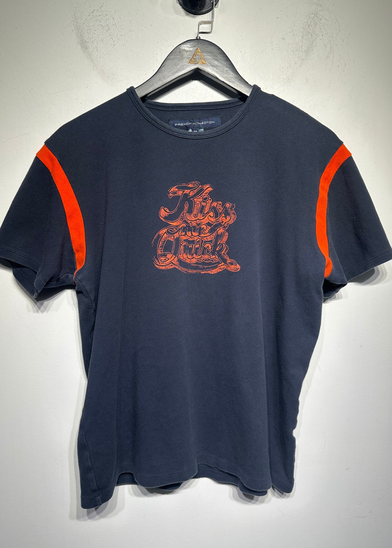 French Connection Kiss Me Quick Tee Masc M