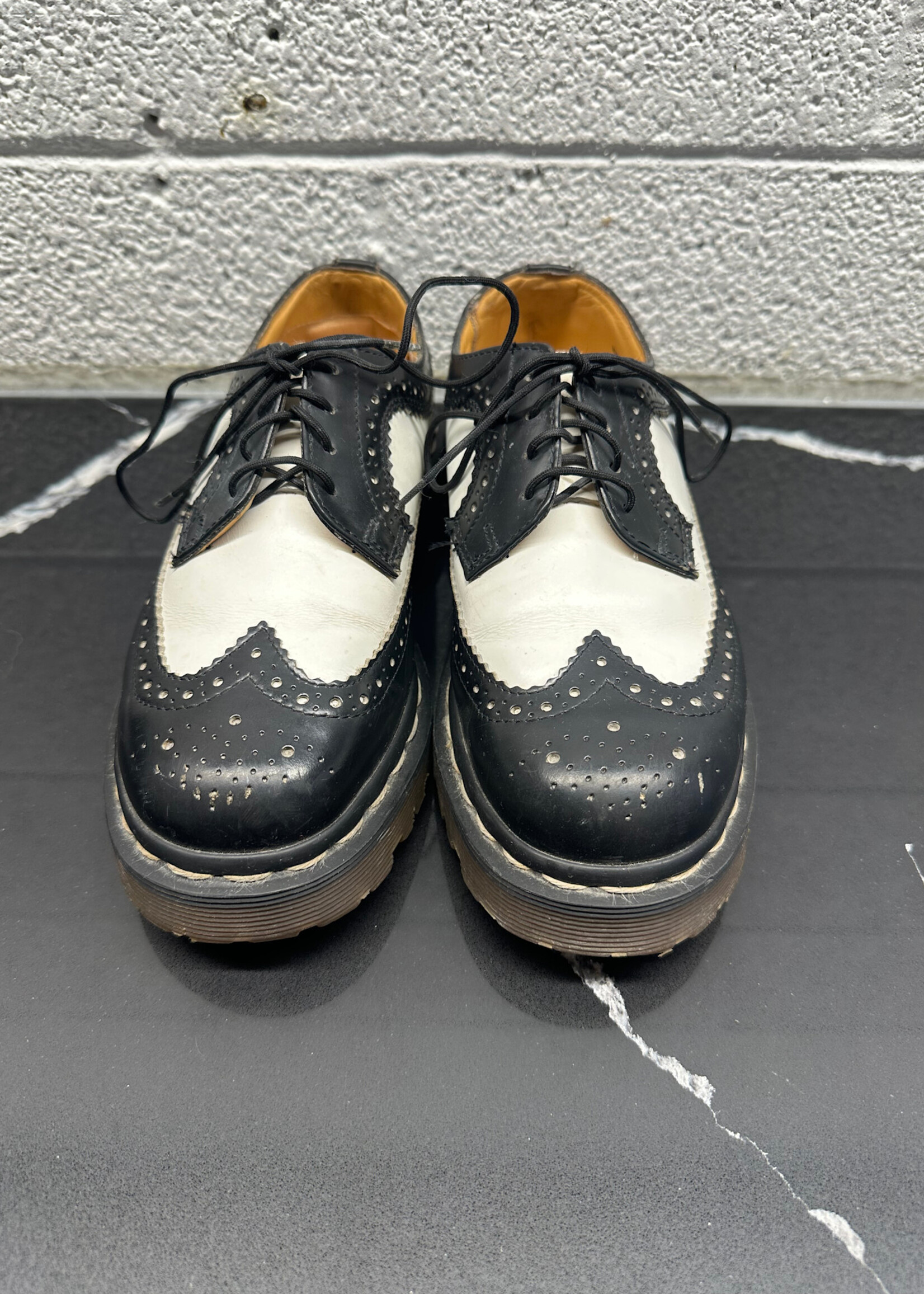 Doc Marten Vintage Wingtip Style Shoes Fem 5