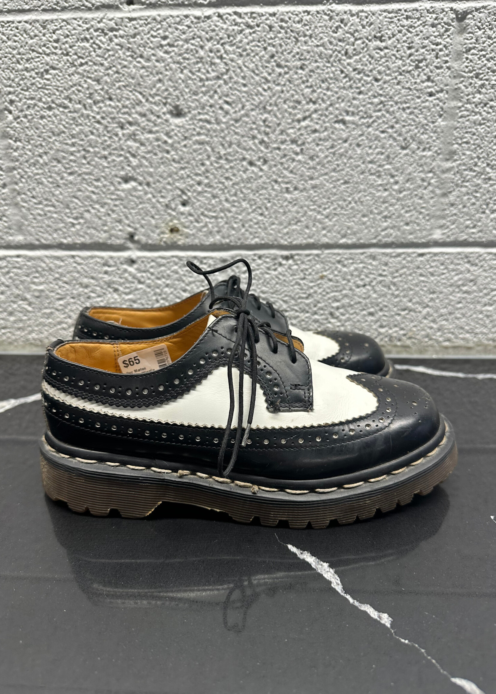 Doc Marten Vintage Wingtip Style Shoes Fem 5
