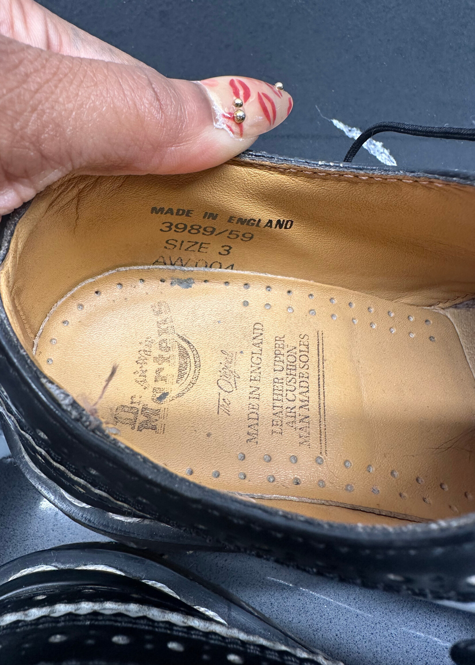 Doc Marten Vintage Wingtip Style Shoes Fem 5