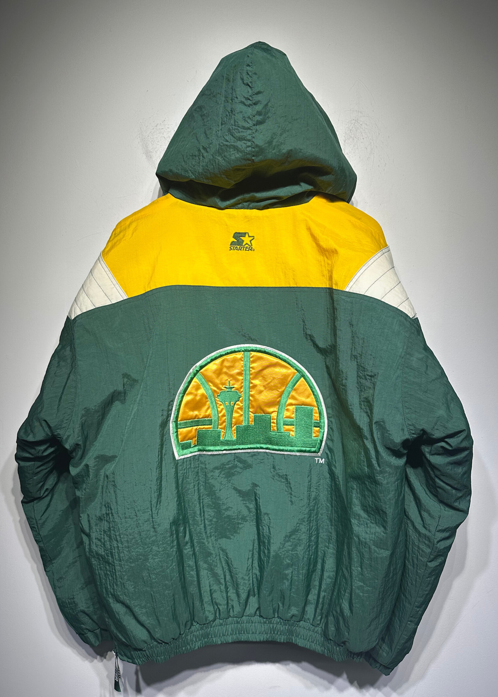 Vintage Starter Seattle Supersonics Puffer L AS IS