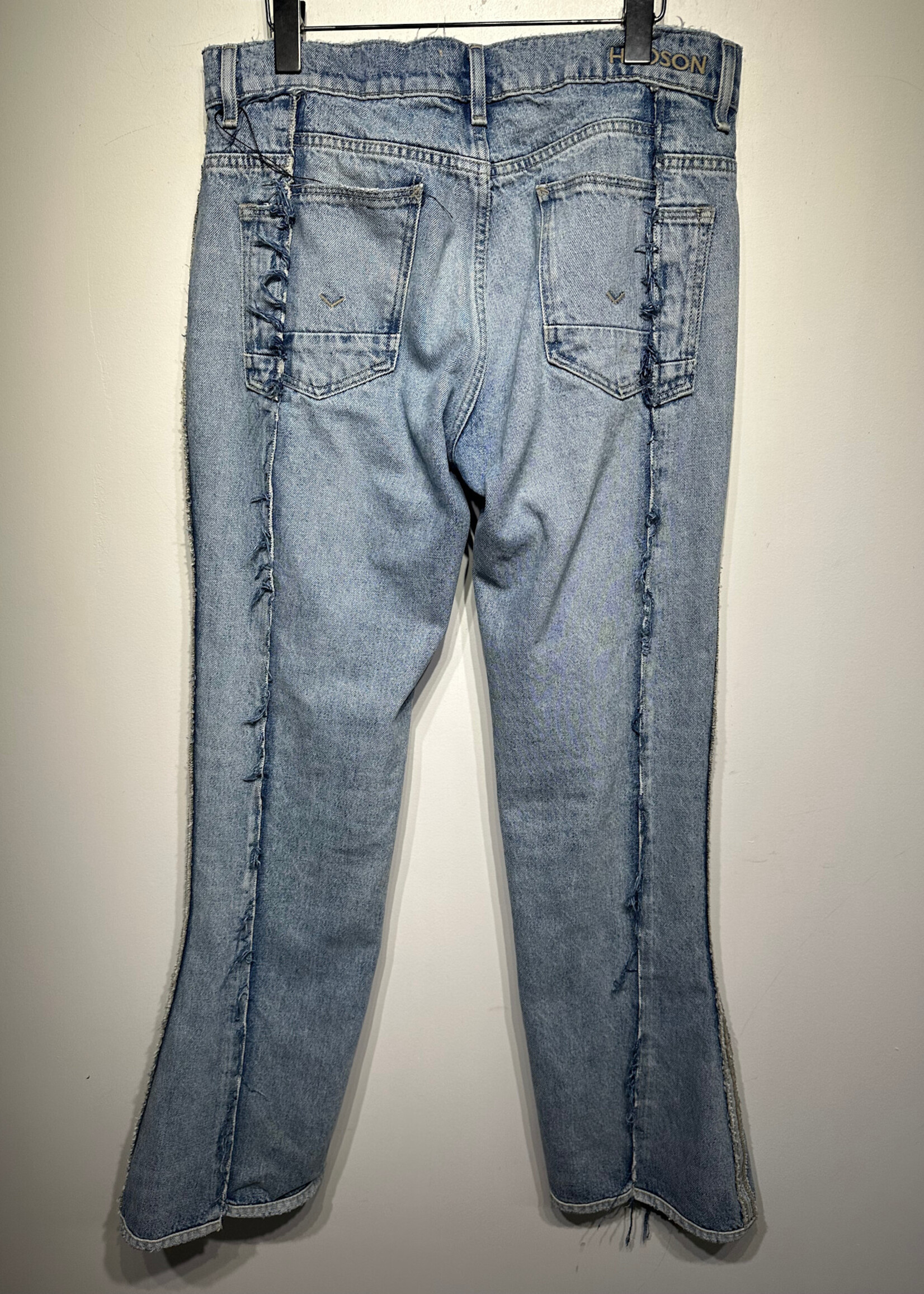 Hudson Reconstructed Light Wash Flares Masc 33
