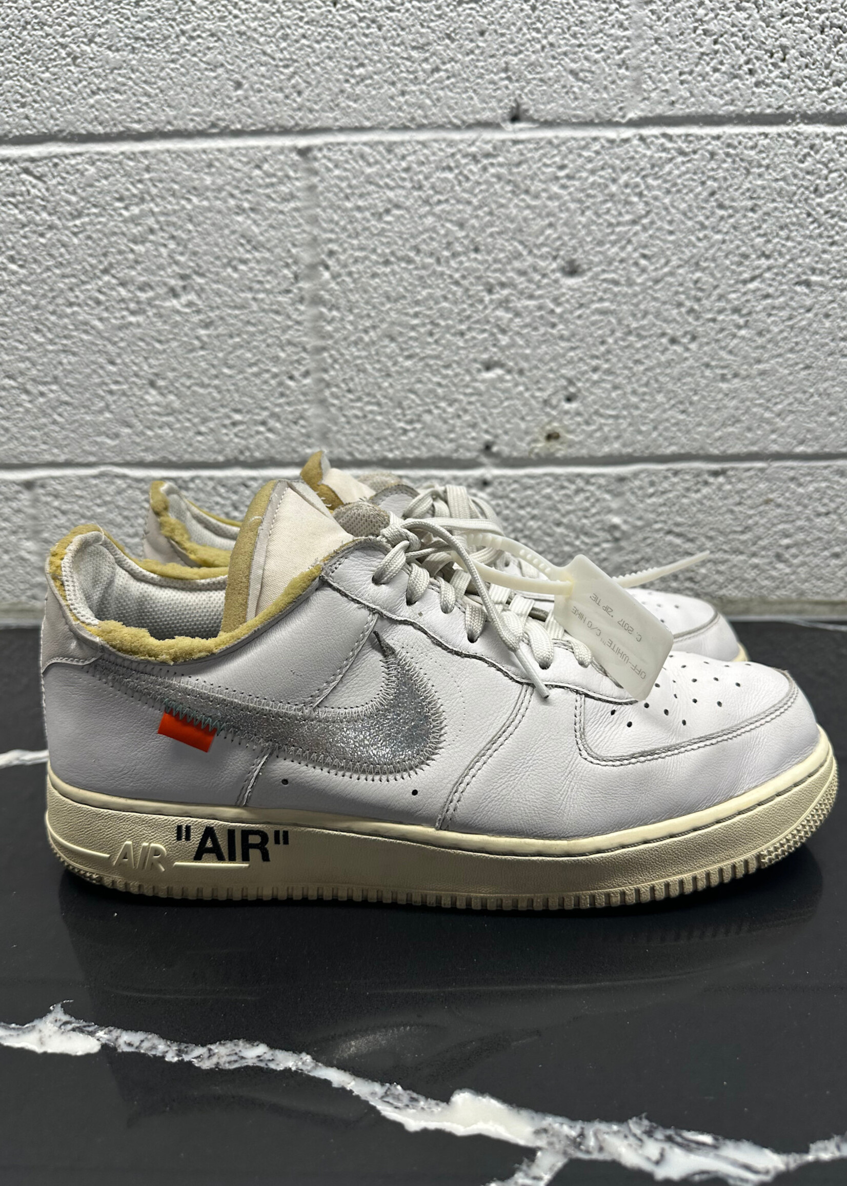 Nike Air Force 1 Off White Masc 10.5 As Is