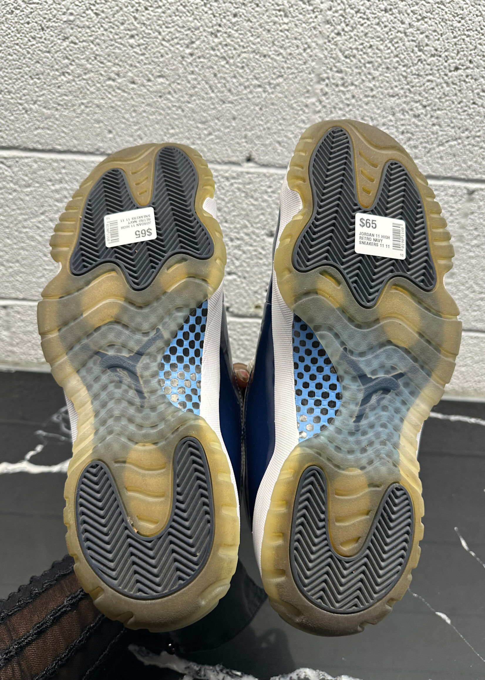 JORDAN 11 HIGH RETRO NAVY SNEAKERS 11