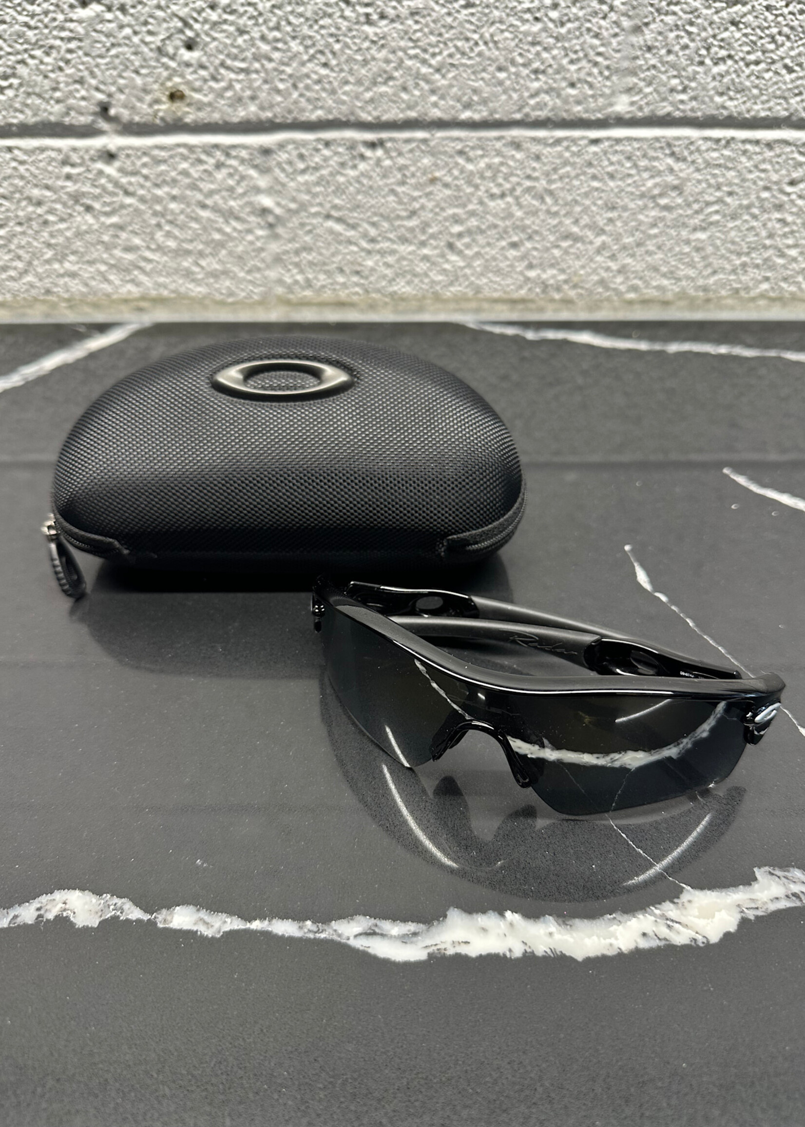 Oakley Radar Polarized Sunglasses WITH CASE