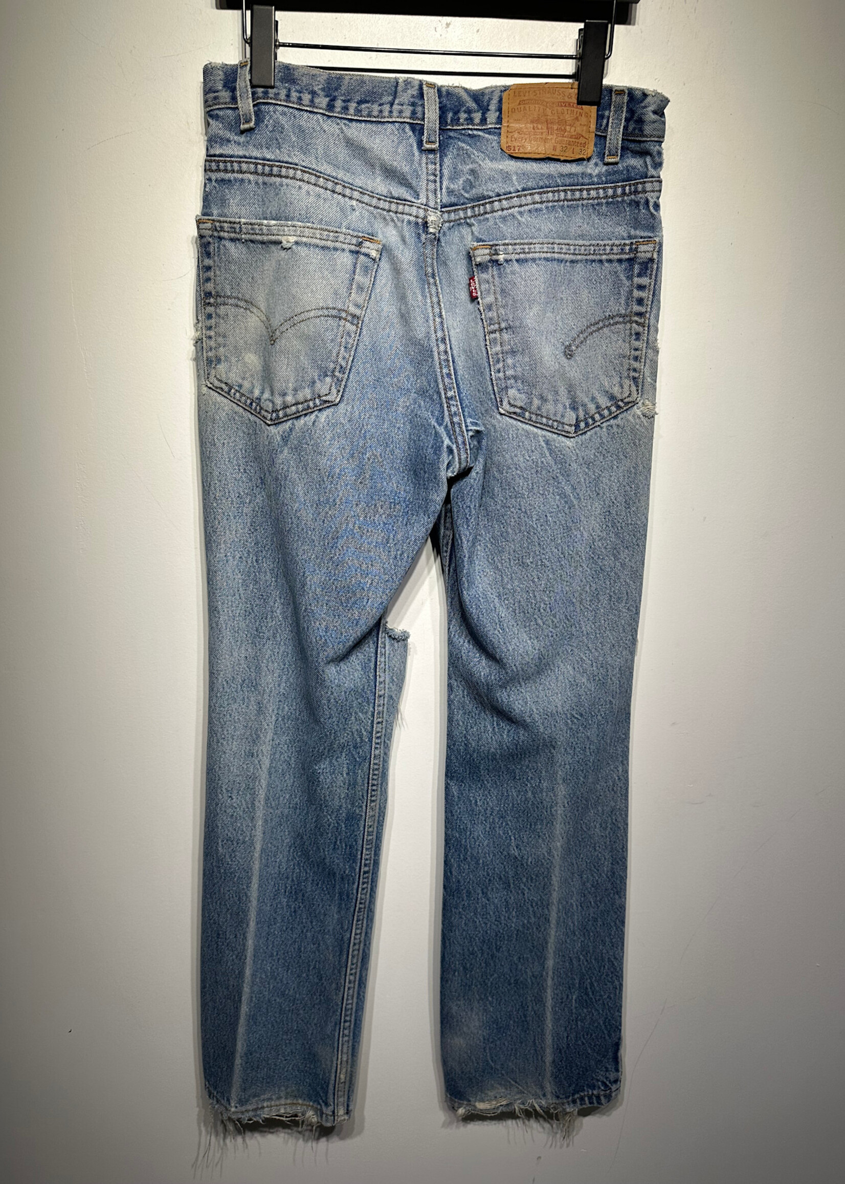 Vintage Levi's 517 Knee Blowout Jeans Fits Masc 30