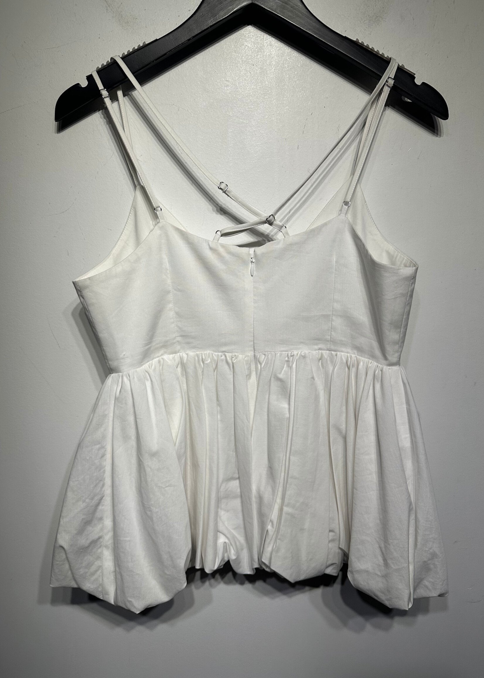 NWT Cinqasept White Poof Bottom Tank Fem M