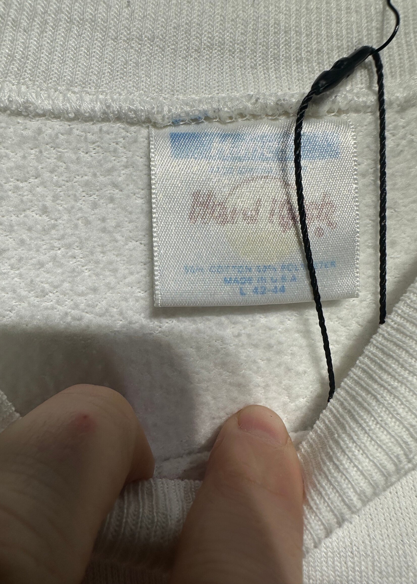 Hard Rock NY Vintage White Sweater L
