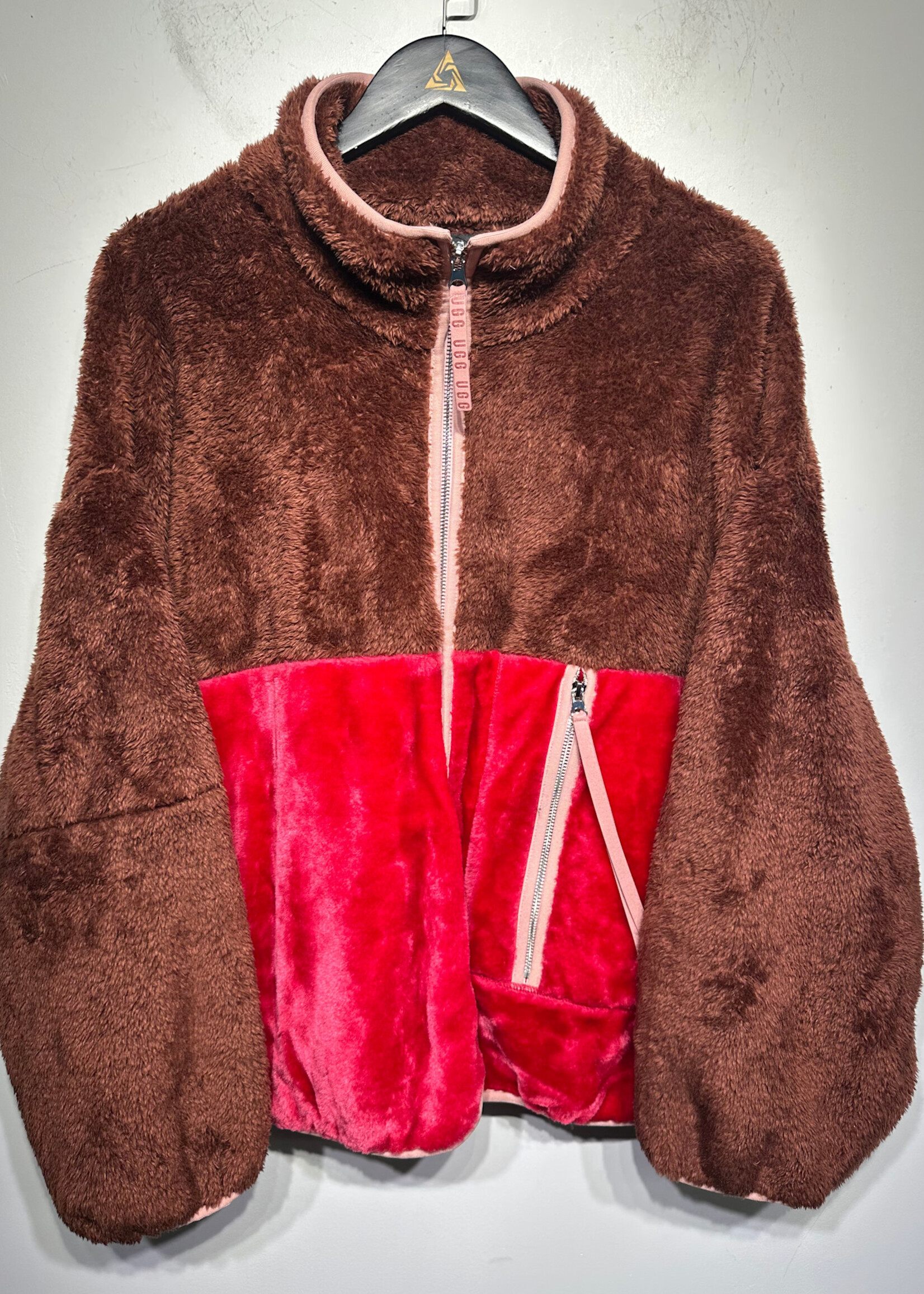 NWT UGG Brown Red Fleece Jacket Fem M