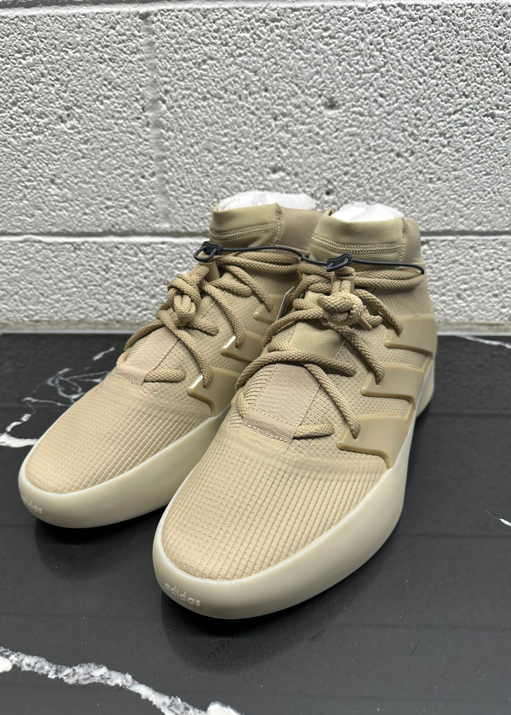 DS Adidas x Fear of God Athletics Hi Top Masc 13.5
