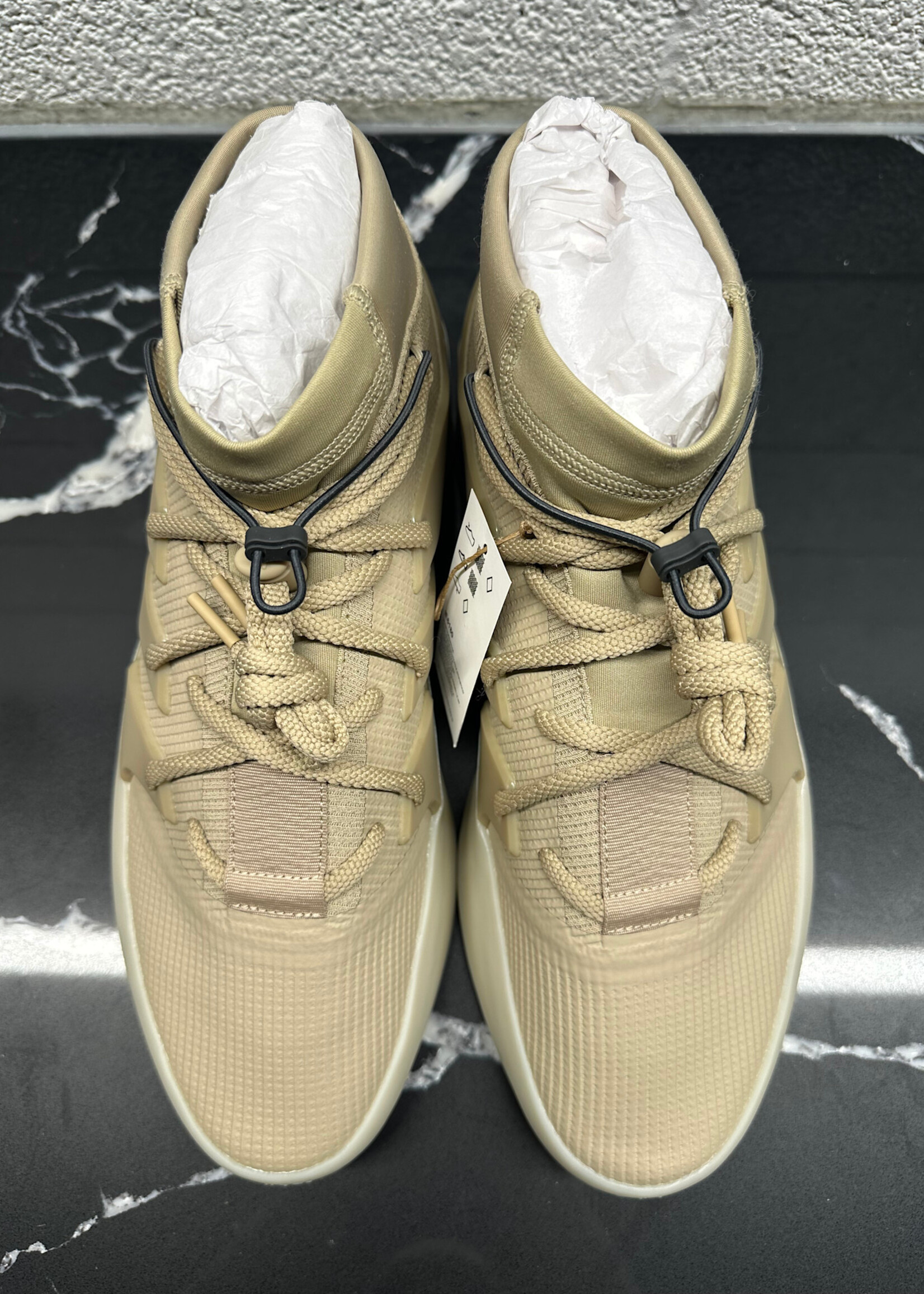 DS Adidas x Fear of God Athletics Hi Top Masc 13.5