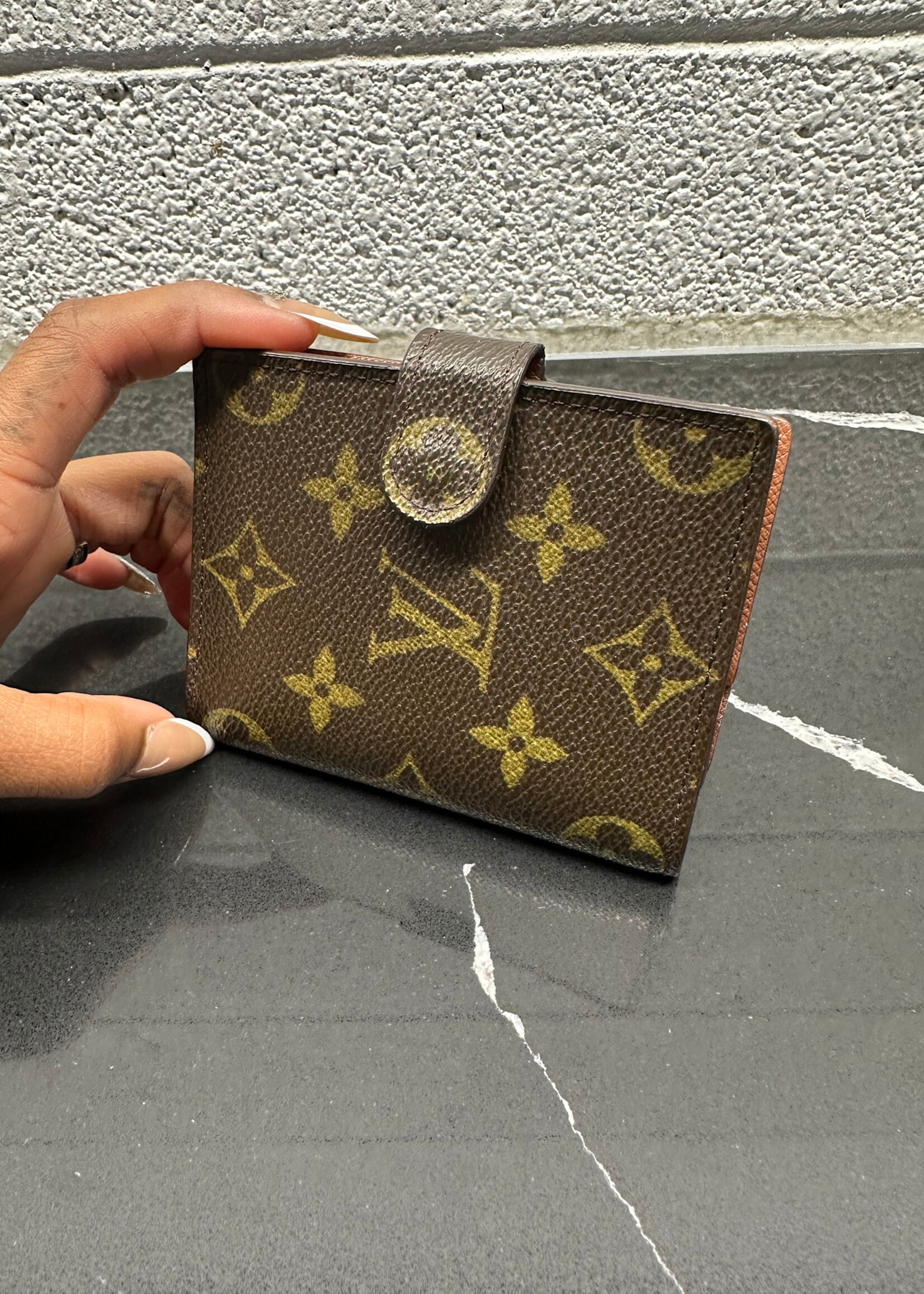 LV BROWN MONOGRAM CARD HOLDER