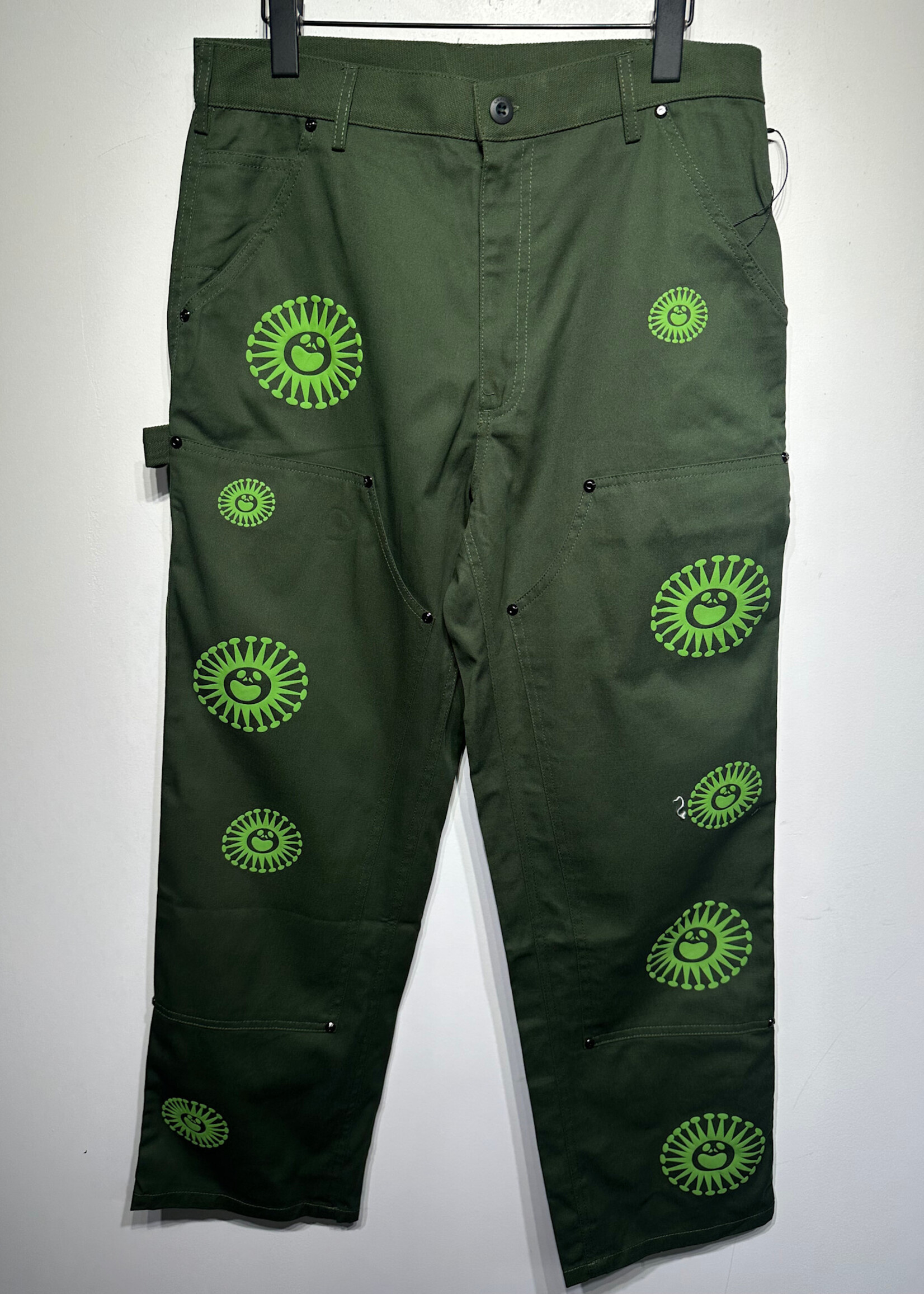 NWT UNKWN Green Double Knees Masc 32