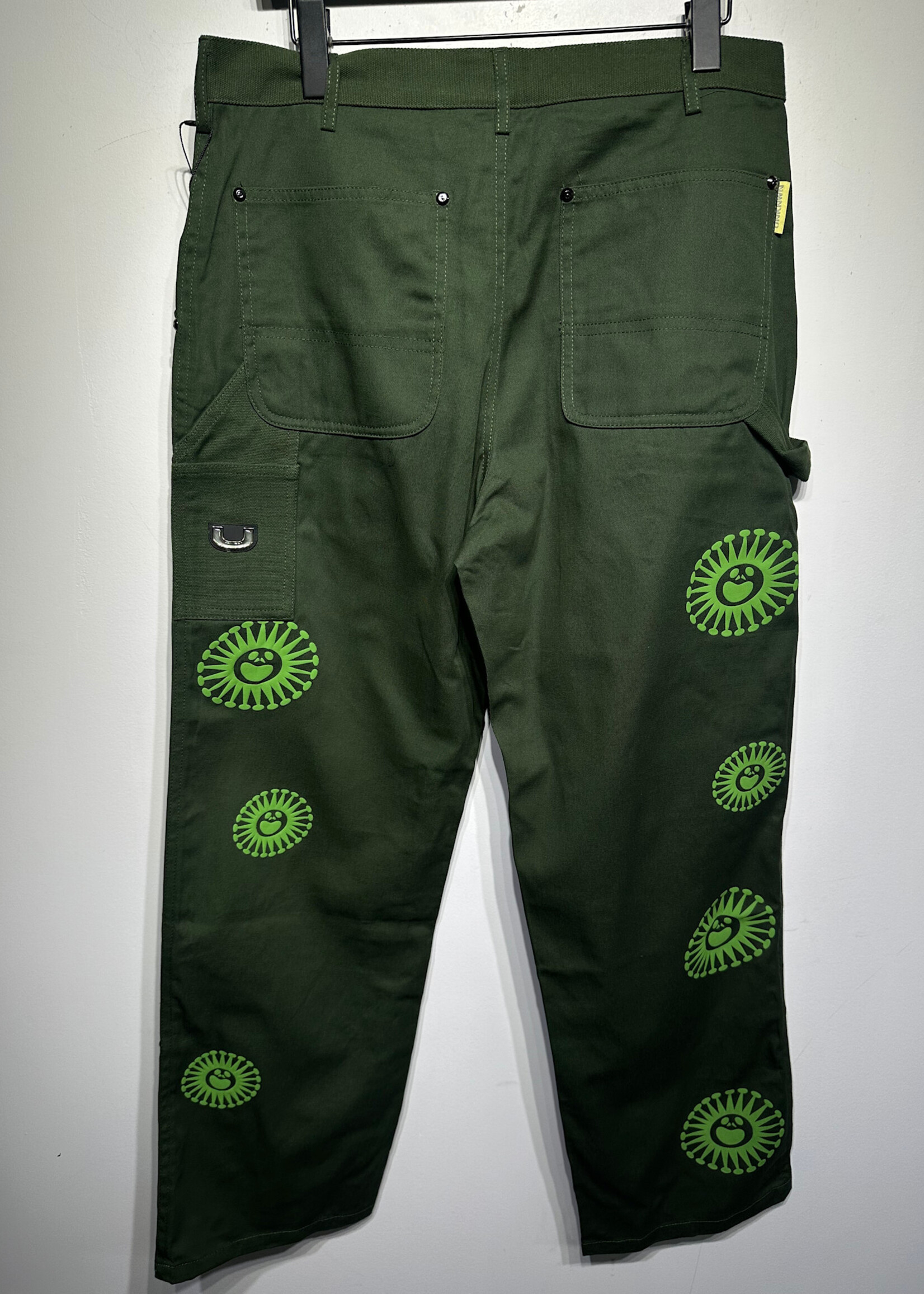 NWT UNKWN Green Double Knees Masc 32