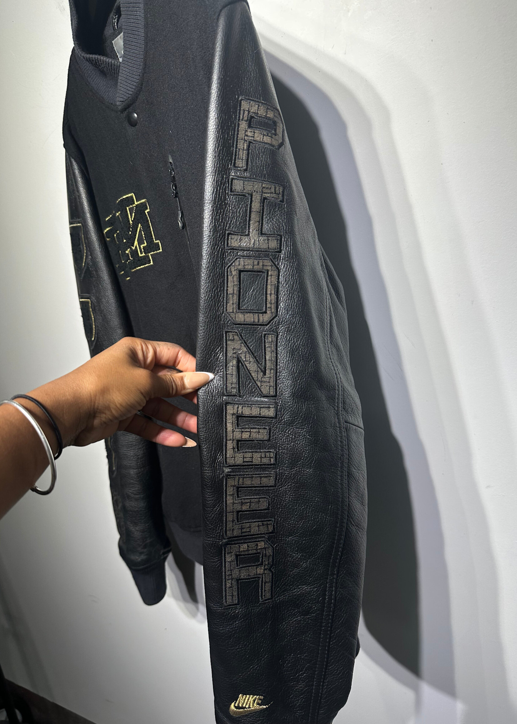 Nike BHM Pioneer Varsity Jacket L AS IS