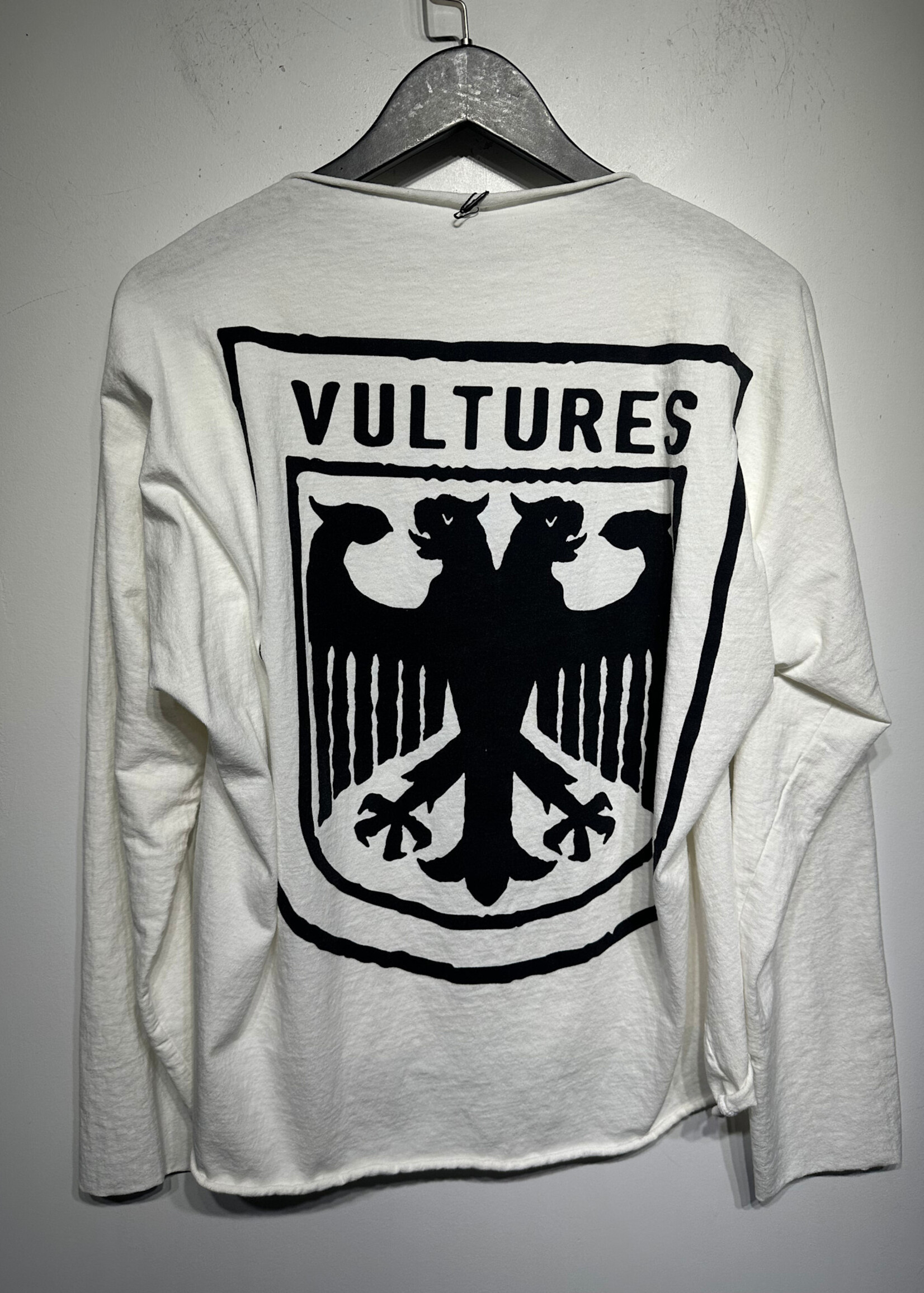 Vultures White LS M/L