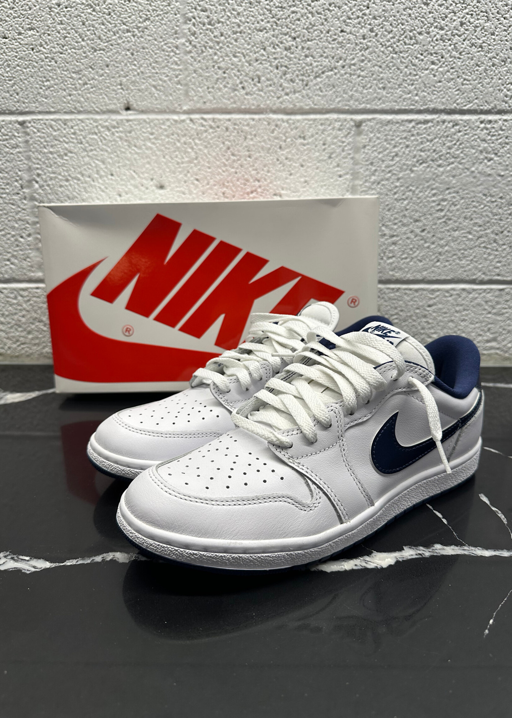 Jordan 1 Low Metalic Blue/White Masc 9.5
