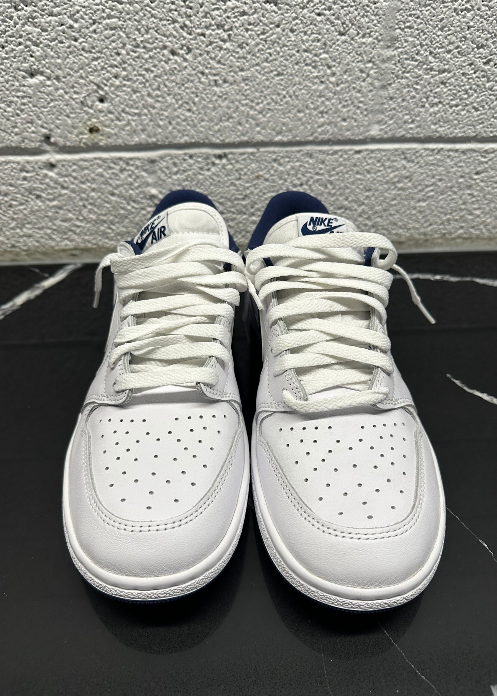Jordan 1 Low Metalic Blue/White Masc 9.5
