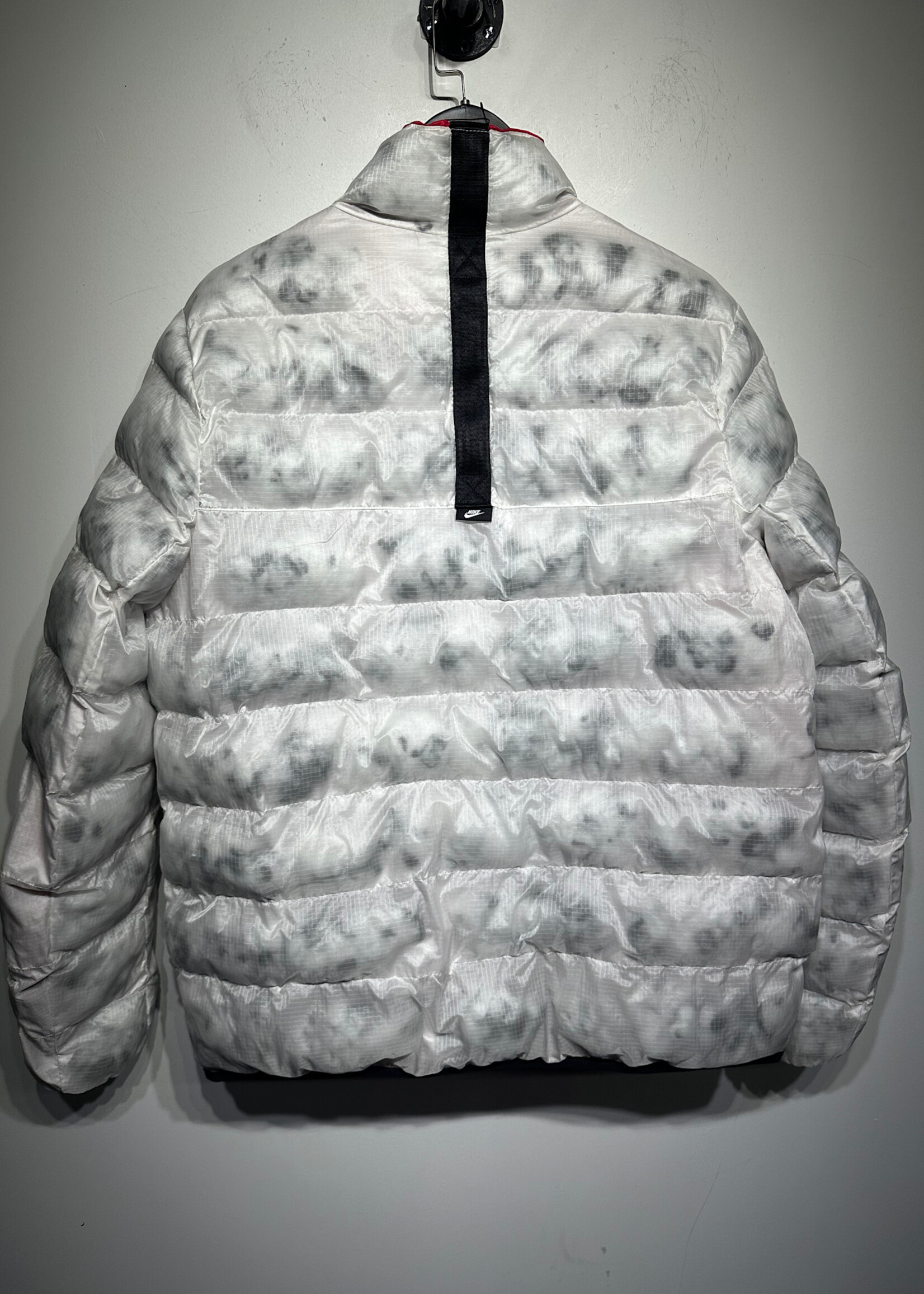 Nike Red White Reversible Puffer Jacket Masc L