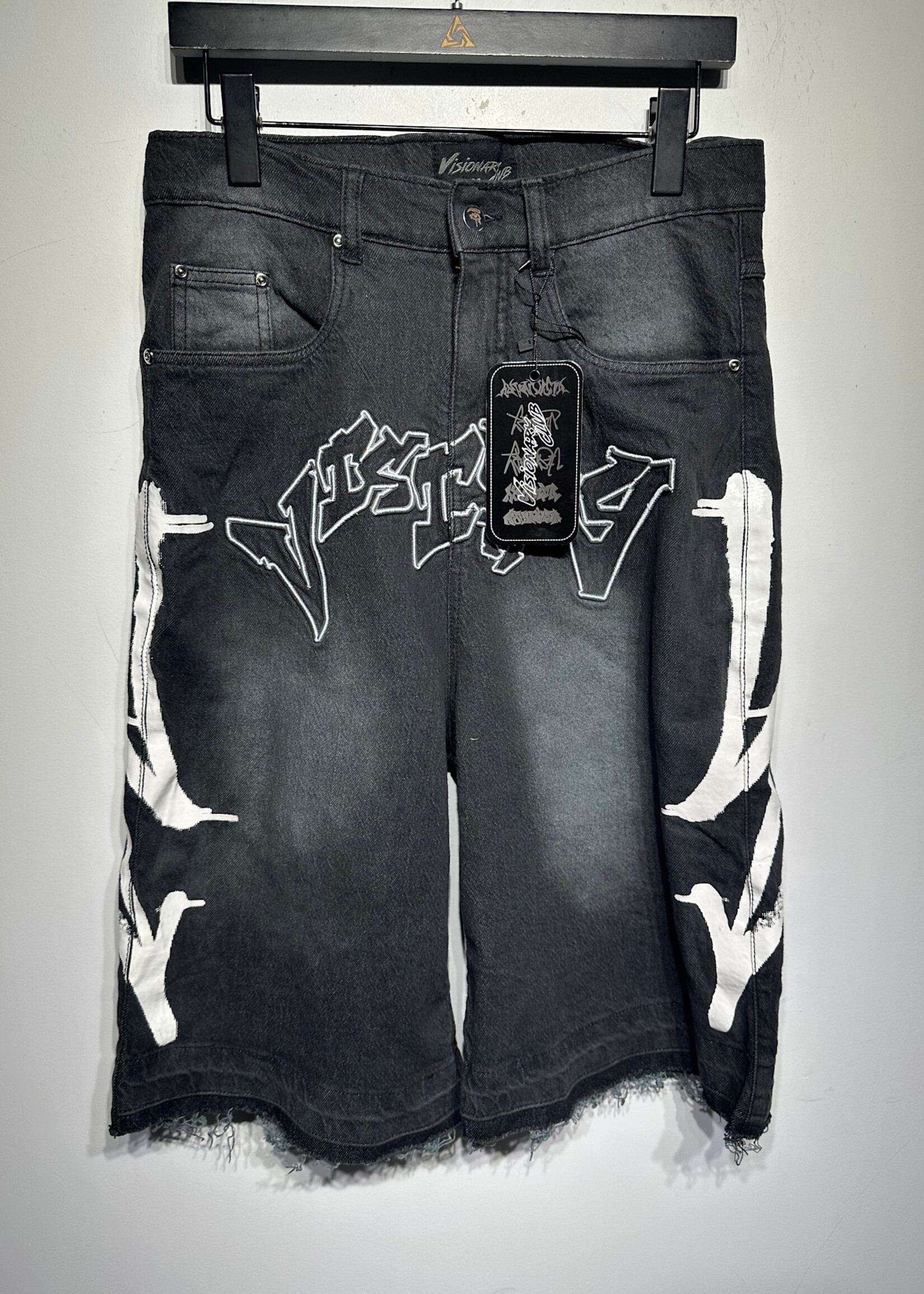 NWT Visionary Club Graffiti Blitz Denim Shorts Masc 32