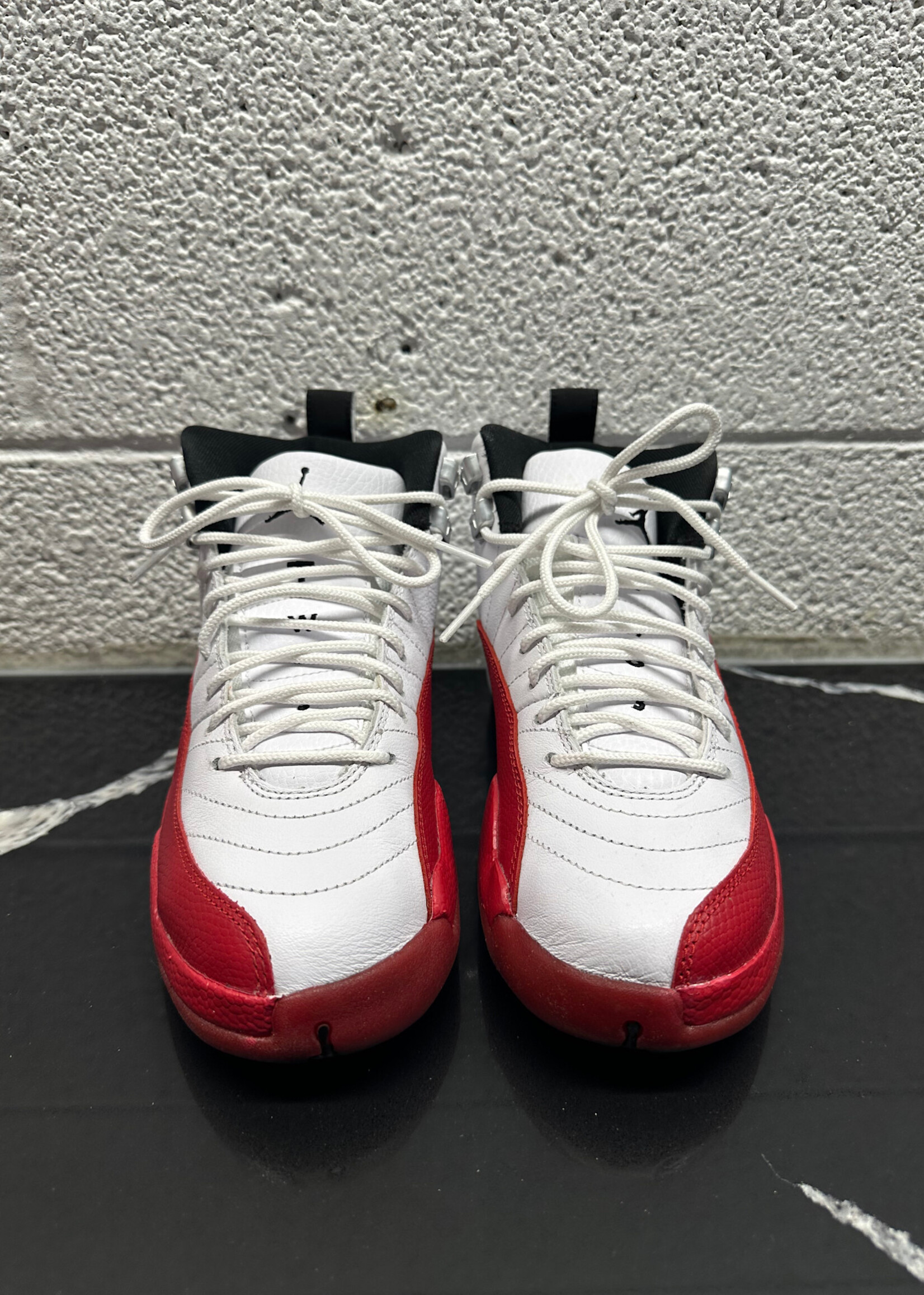 Jordan 12 Cherry Fem 6