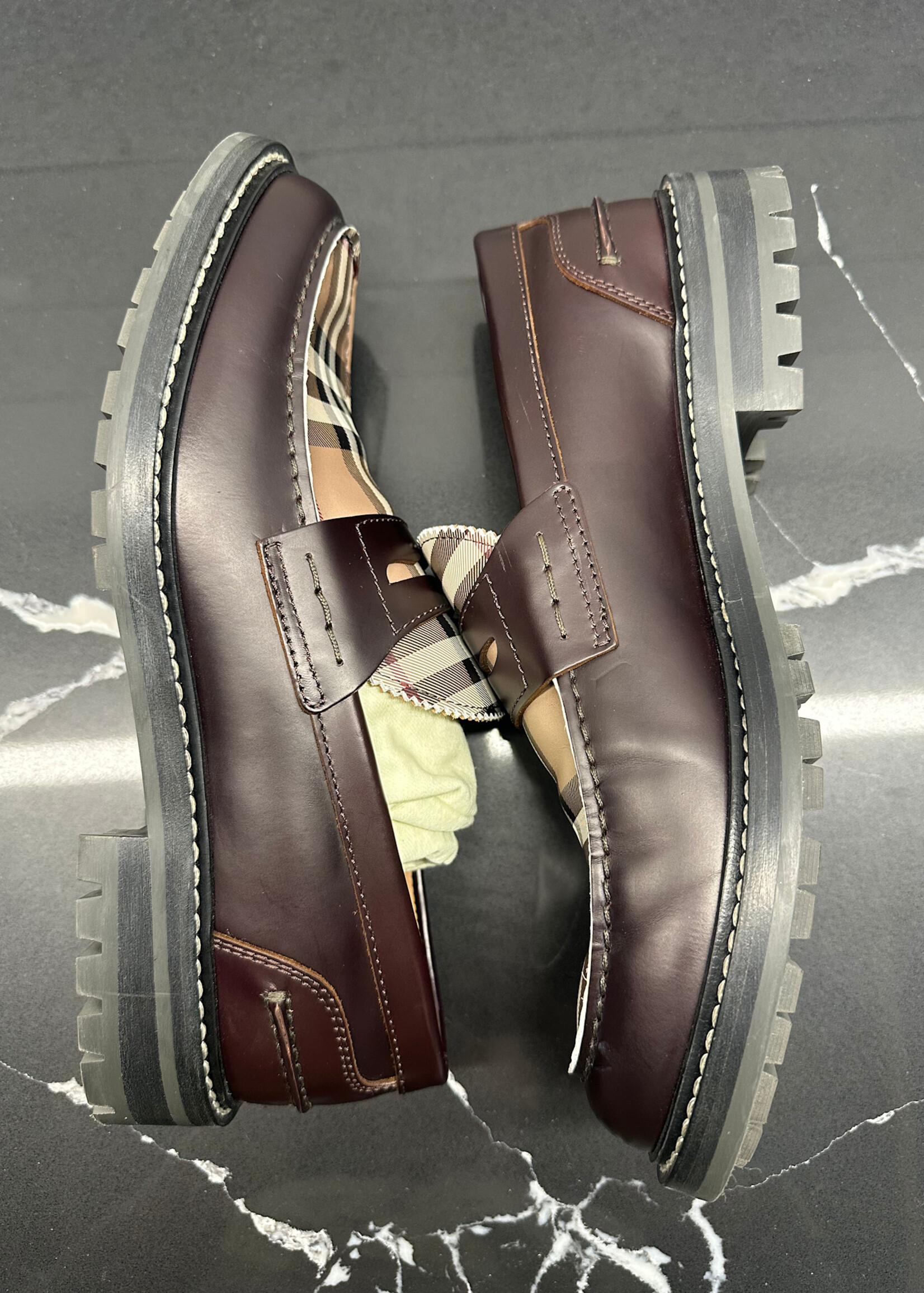 Burberry Plaid Brow Loafers Masc 9