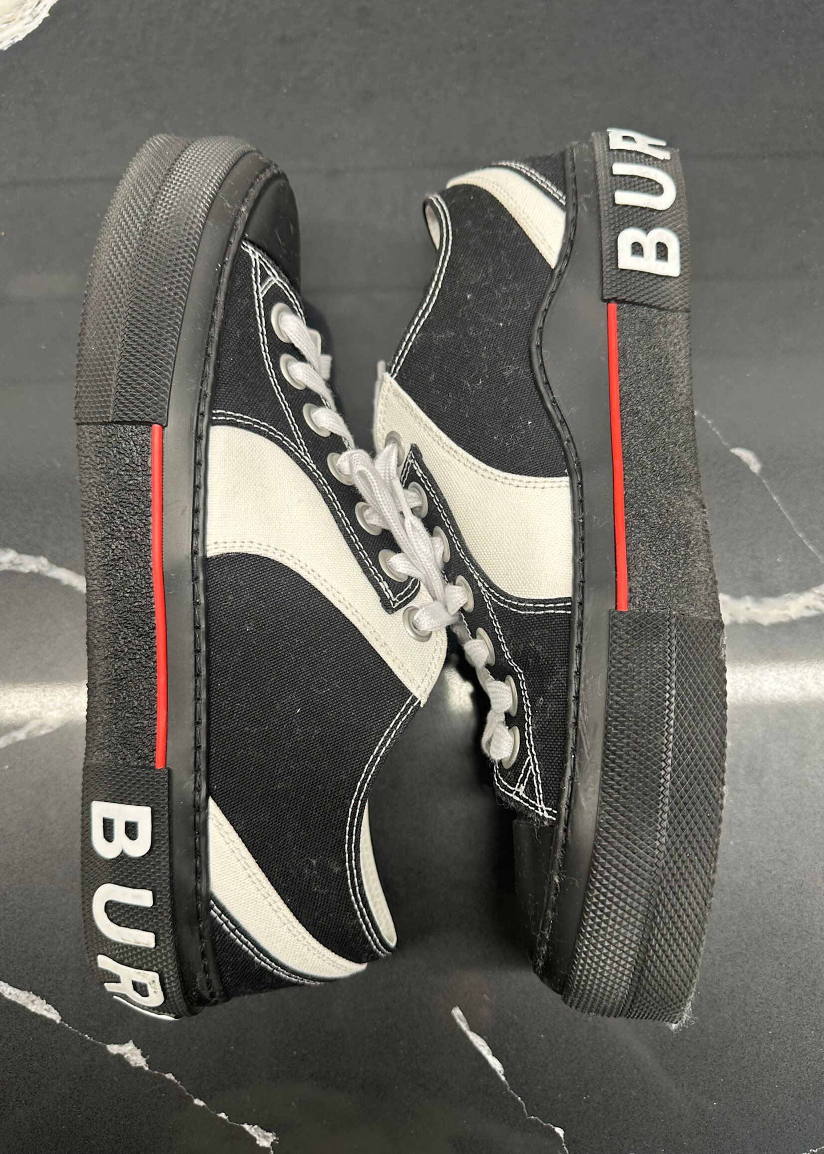 Burberry Colorblock Low Top Sneaker Masc 9