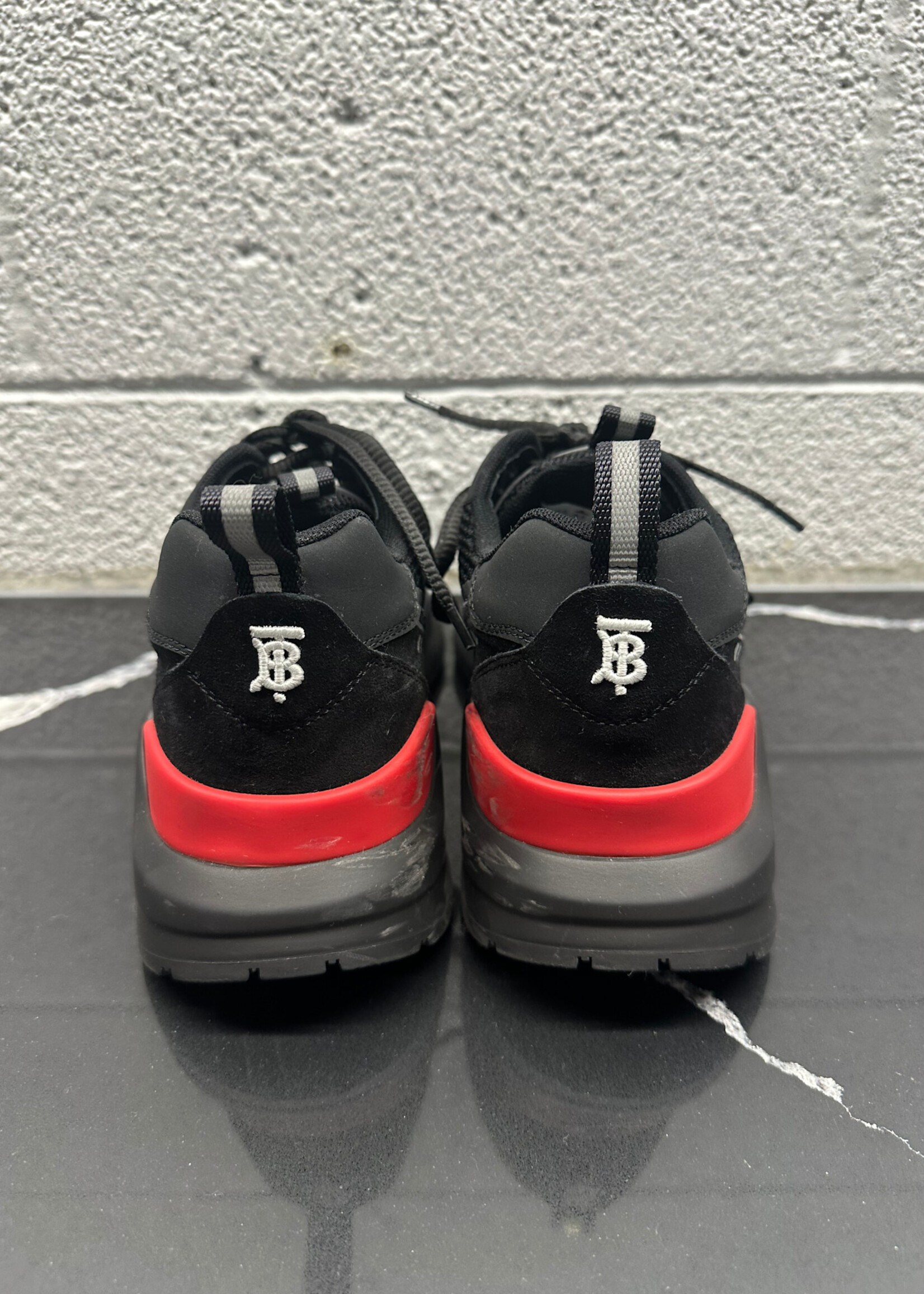 Burberry Sean Black Logo Runners Masc 9