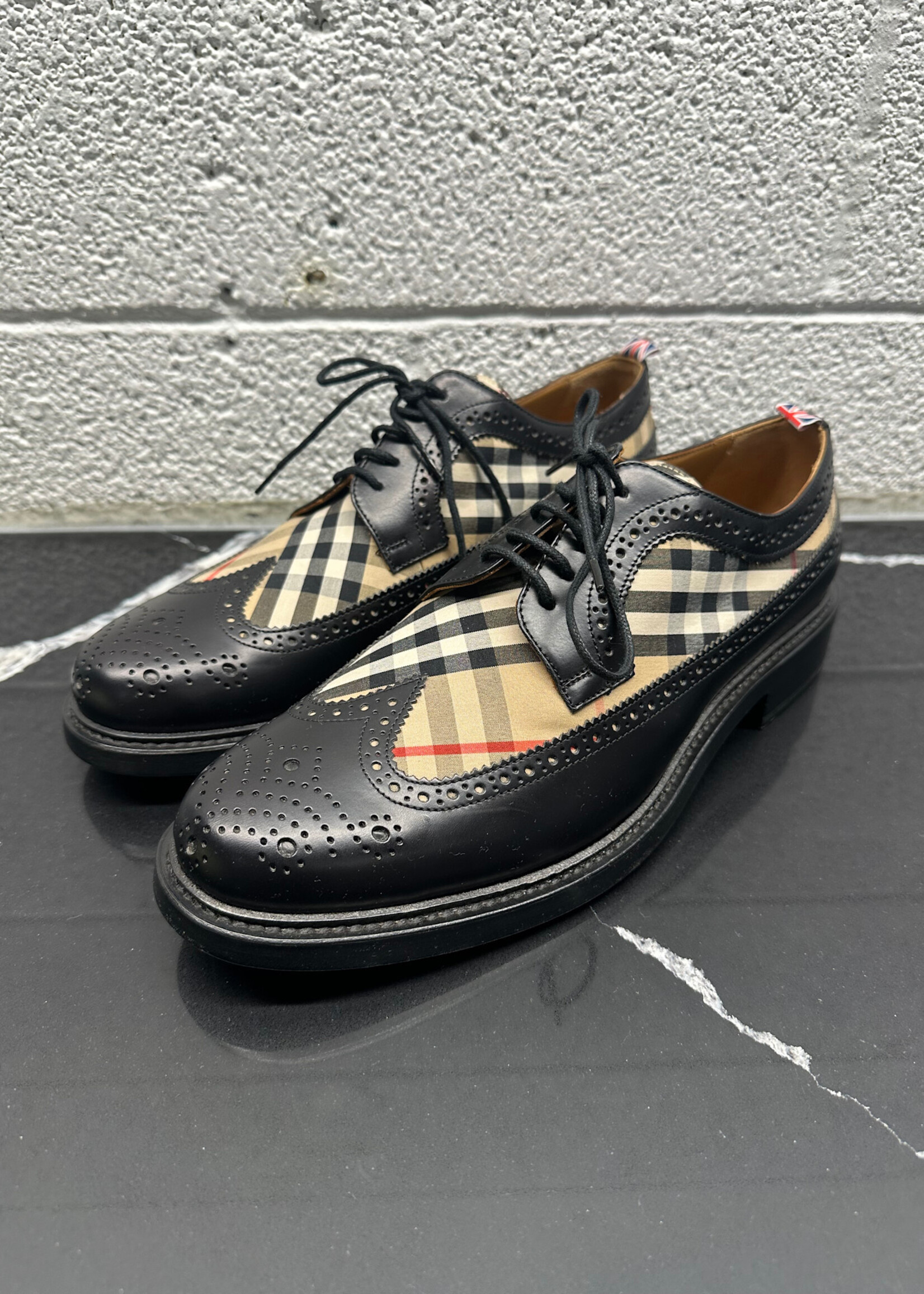 Burberry Black Novacheck Wingtip Derby Masc 9