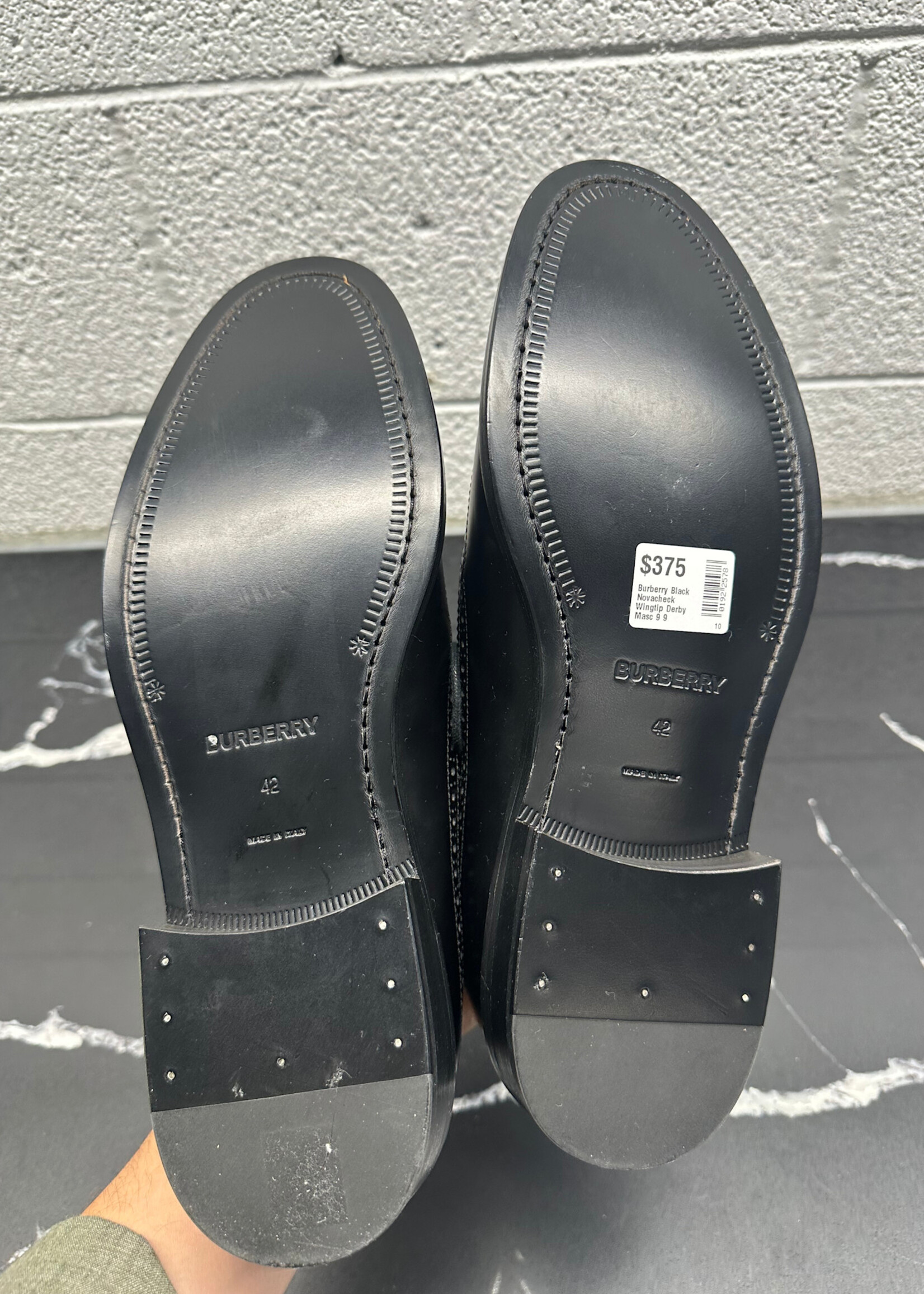 Burberry Black Novacheck Wingtip Derby Masc 9