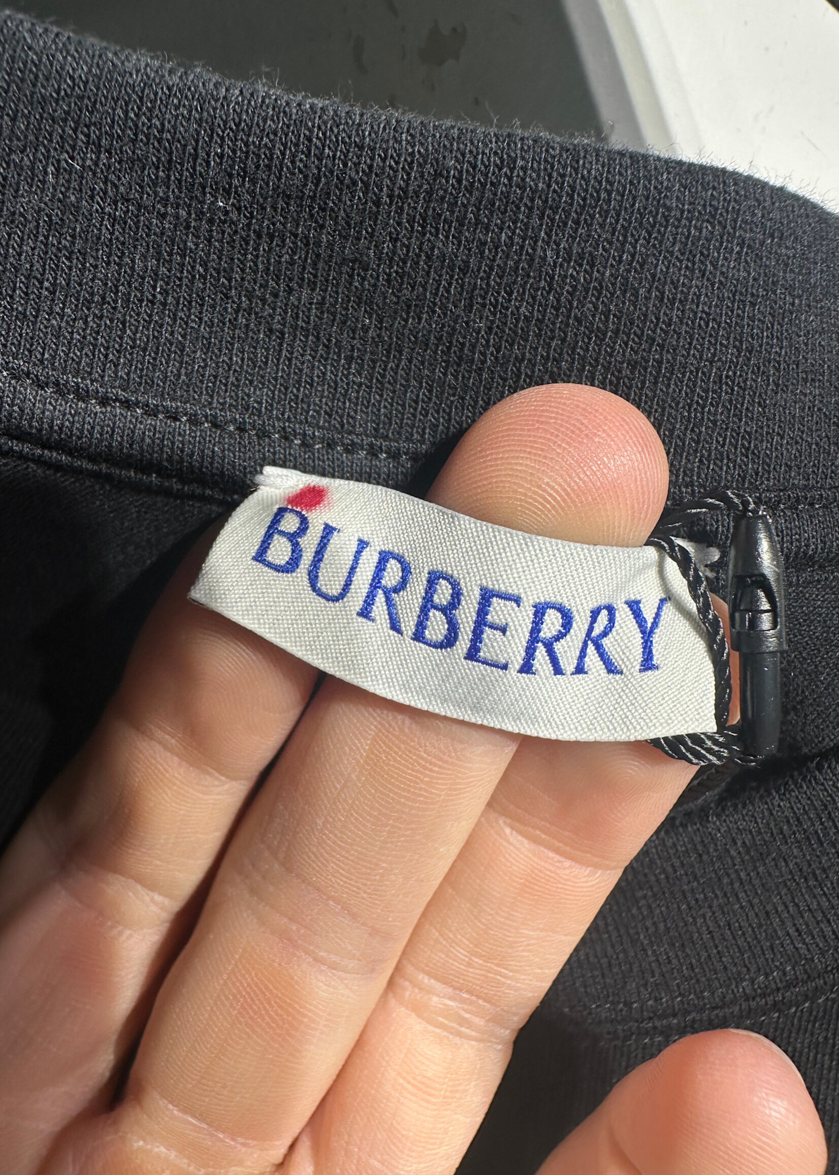 NWT Burberry Gold Crest Embroidered Tee M