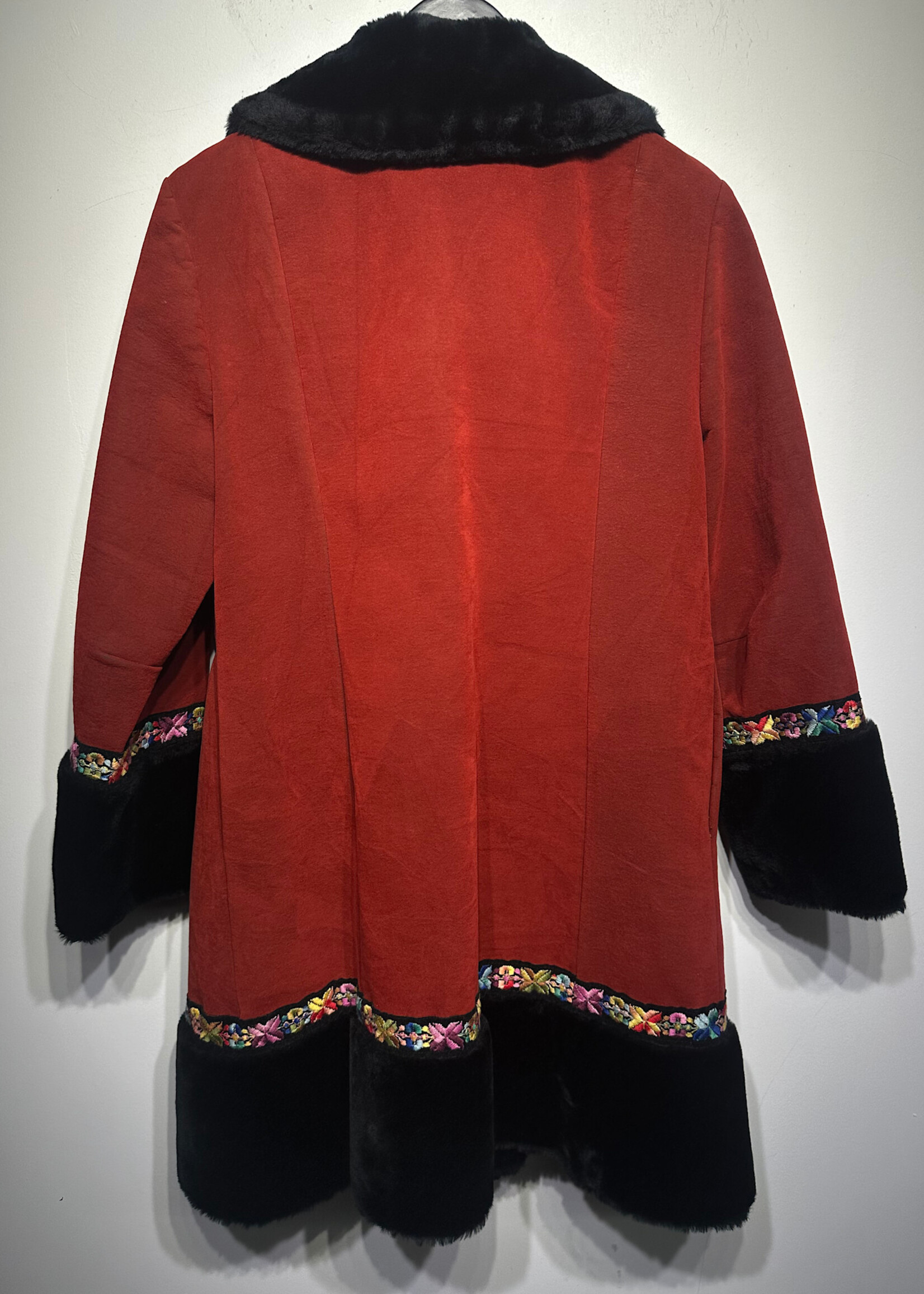 Arctic Treasure Red Black Trim Trench Fem M