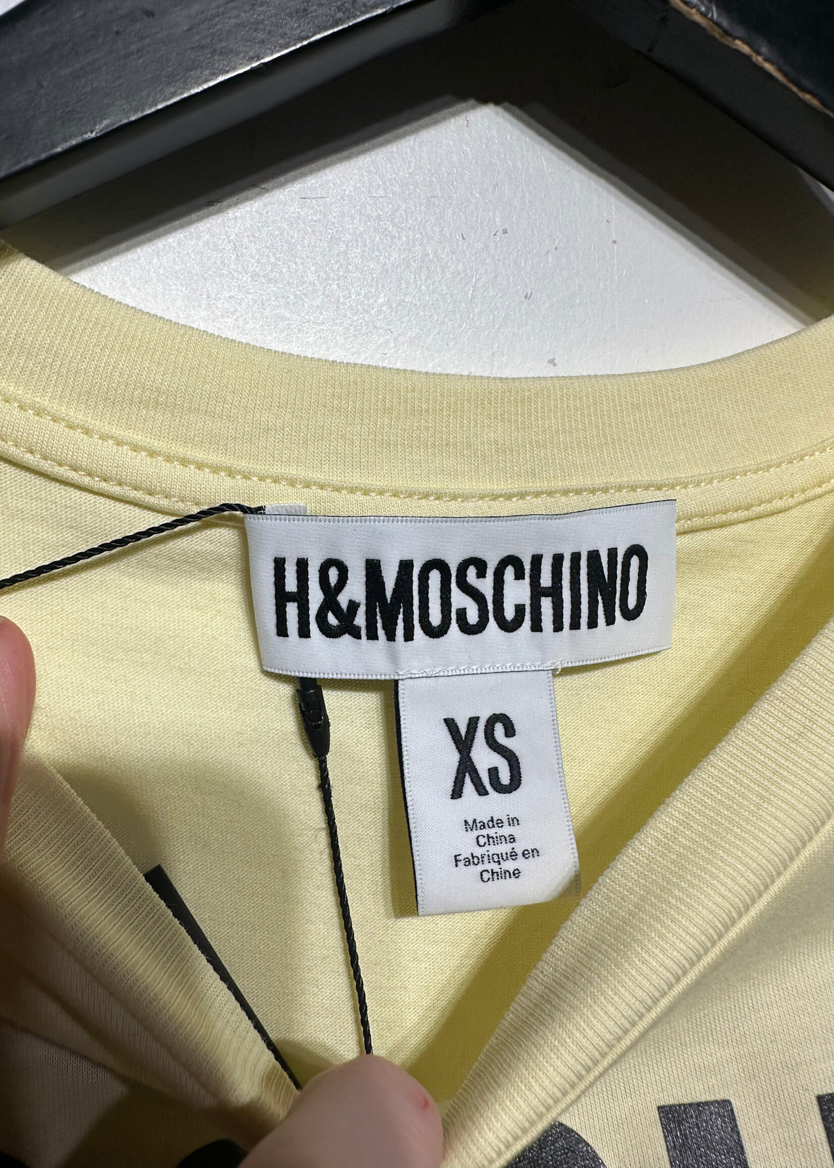 H&Moschino Mickey Minnie Yellow Tee XS