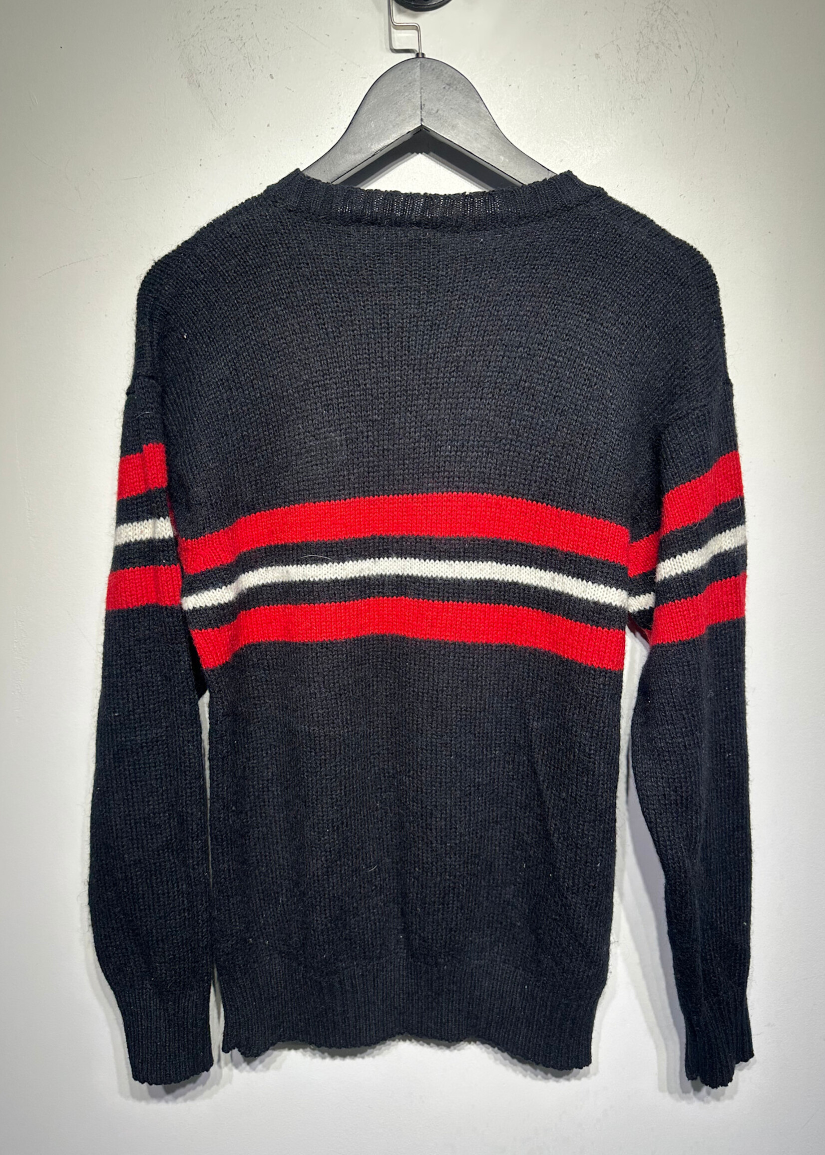 Mickey Limited Red Black Vintage Sweater L