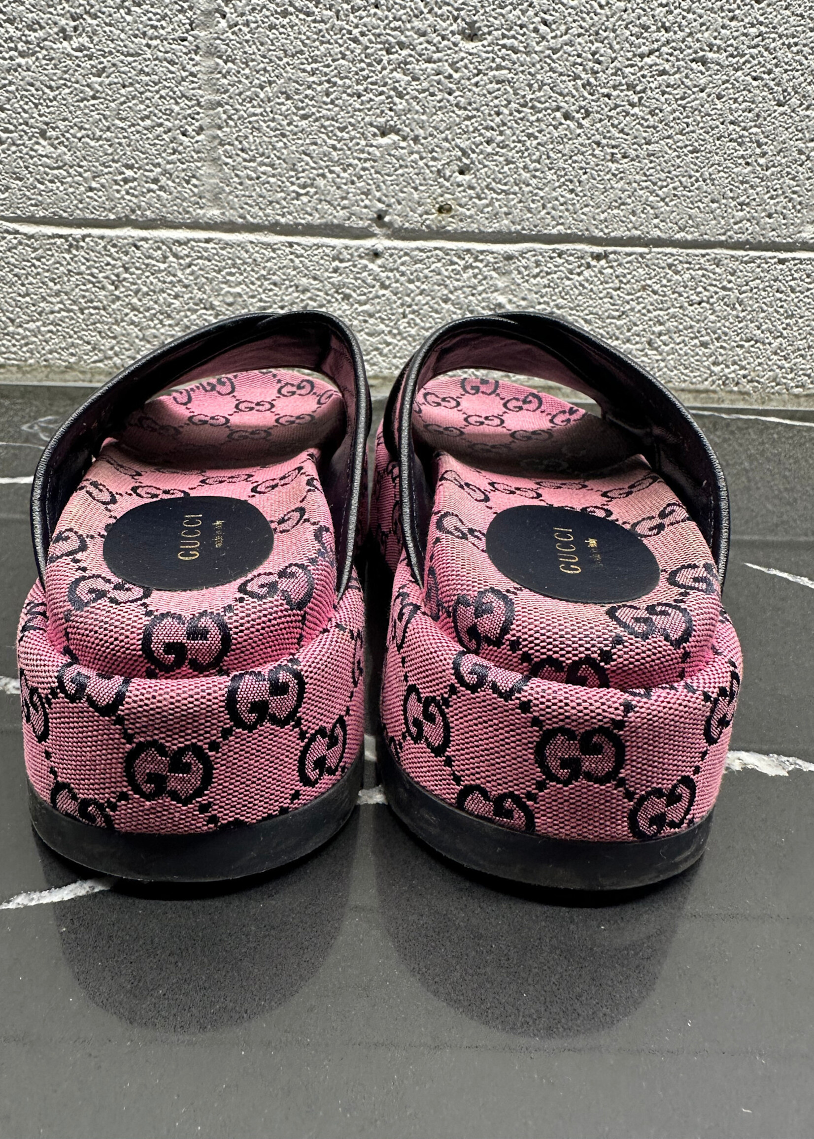 Gucci Hot Pink Monogram Sandals 35.5/5.5