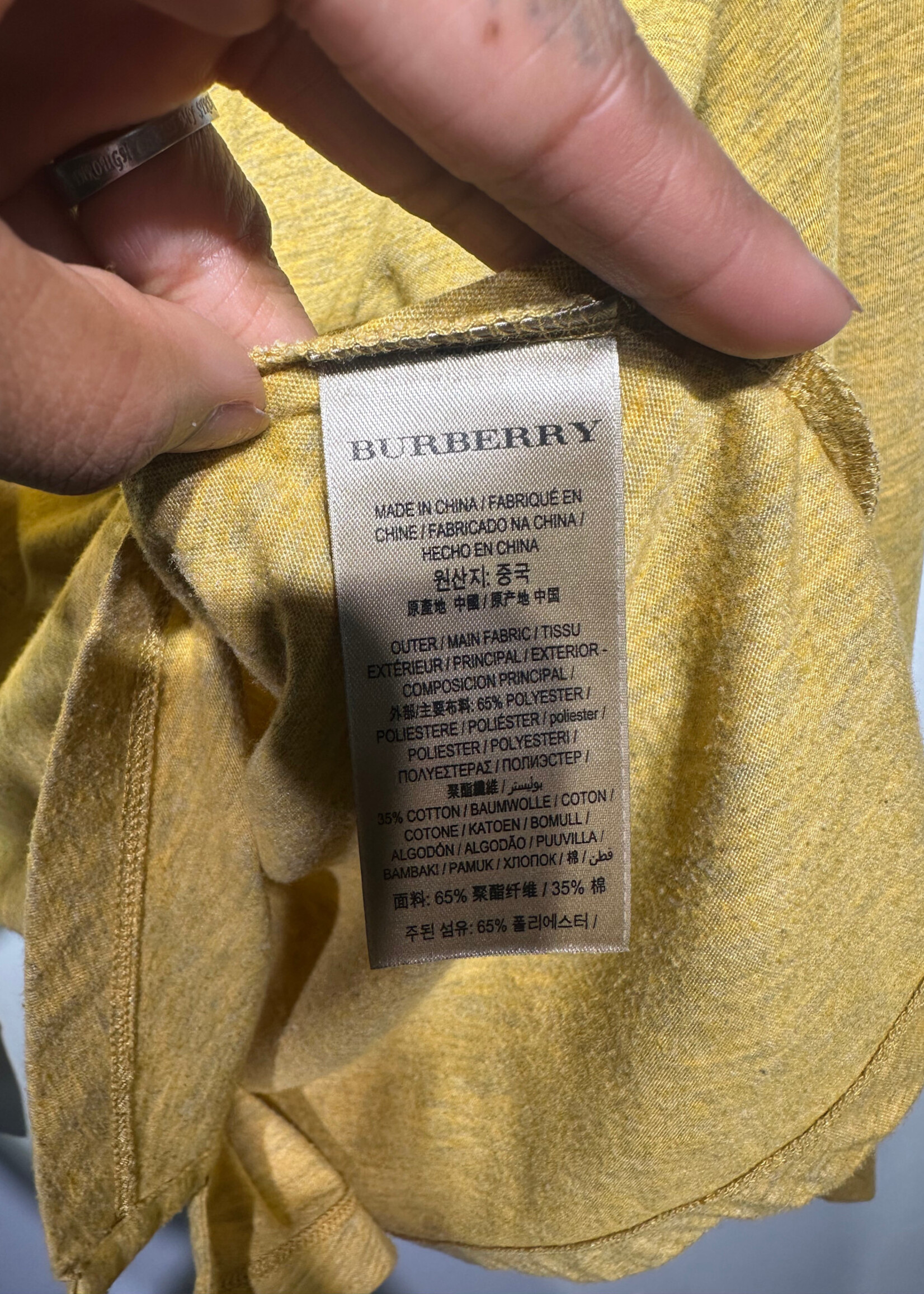 Burberry Yellow Logo Script L/S Masc M