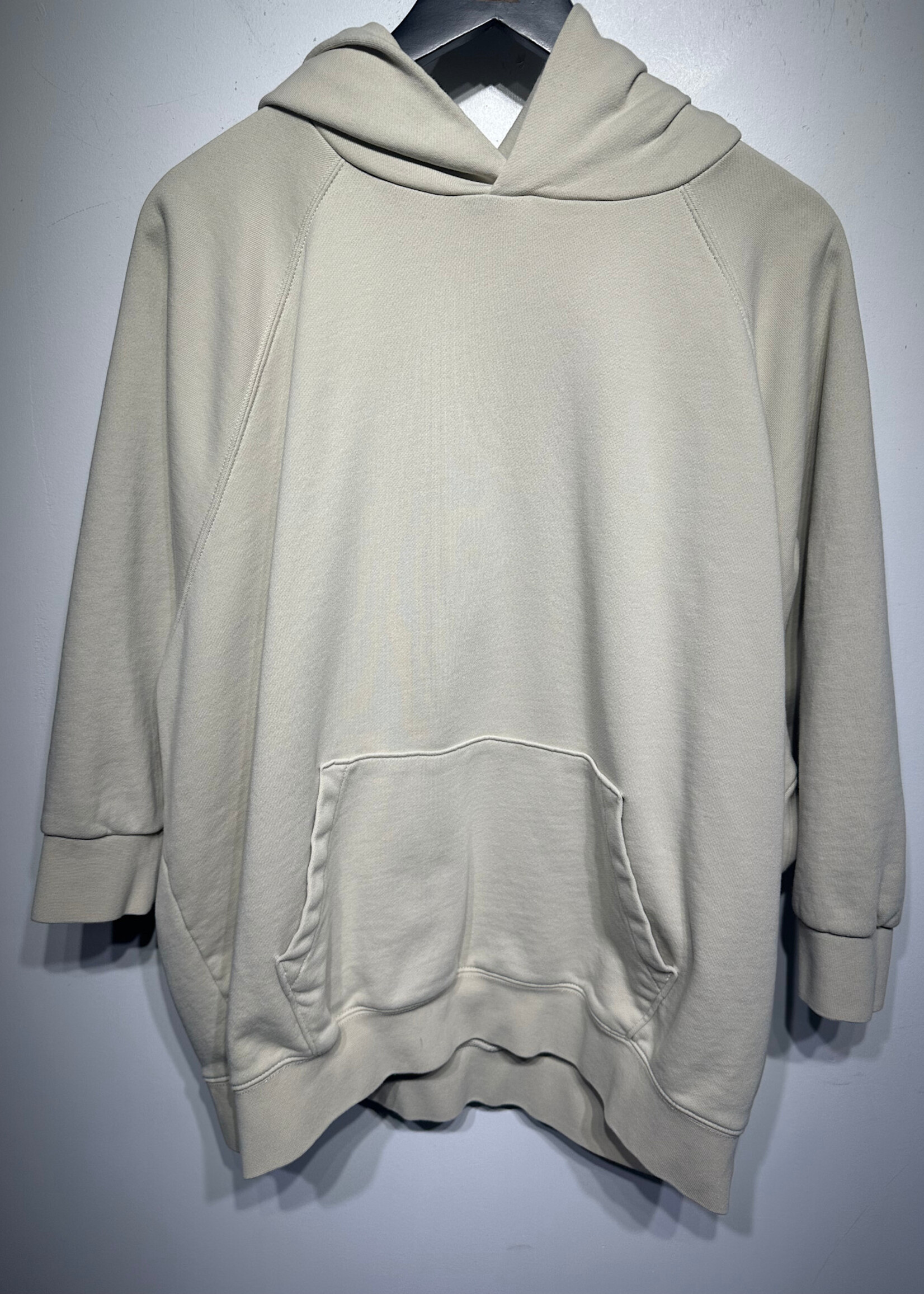ESSENTIALS BEIGE 77 OVERSIZED HOODIE XL
