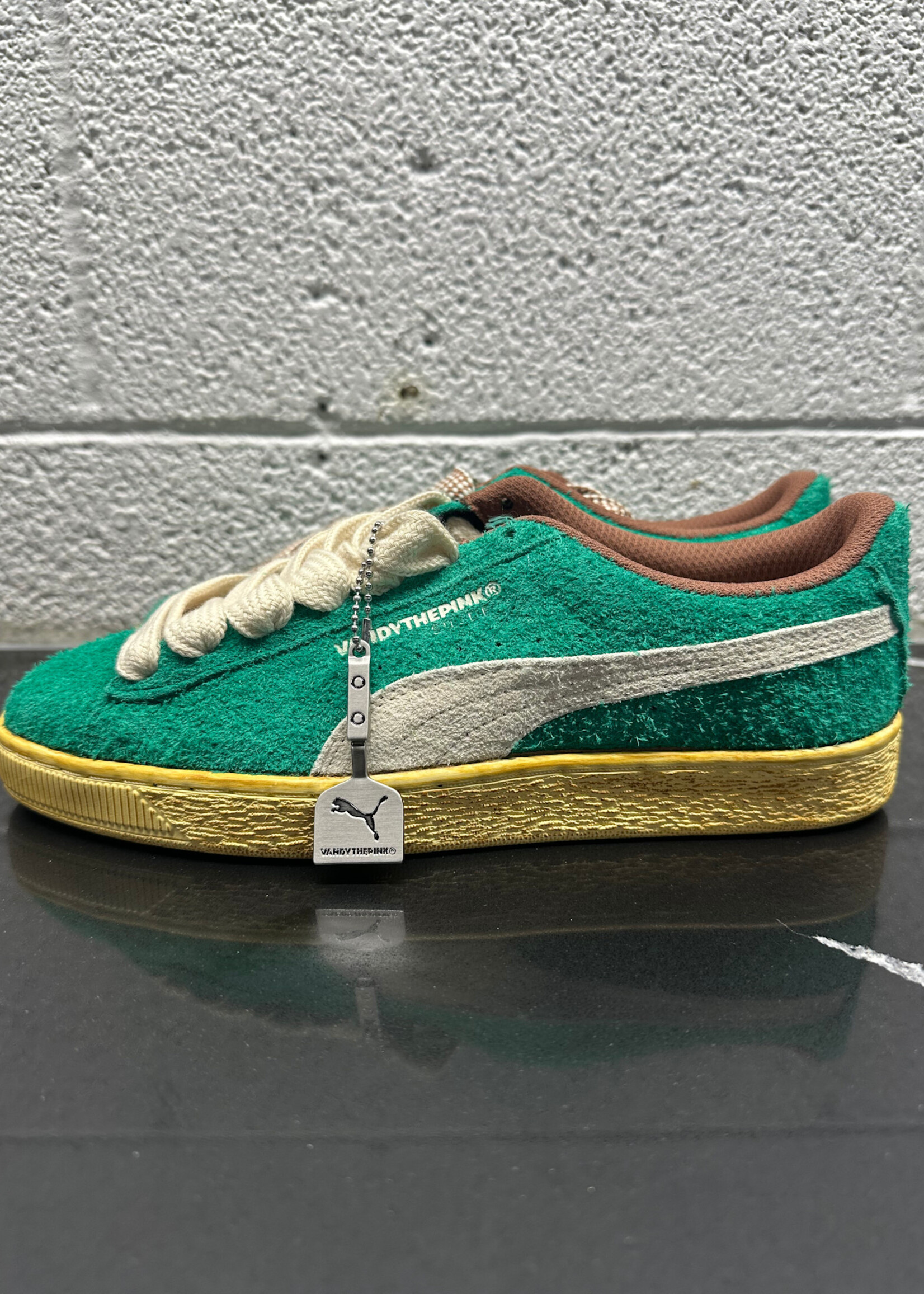 NWT Vandy x Puma Suede Masc 8