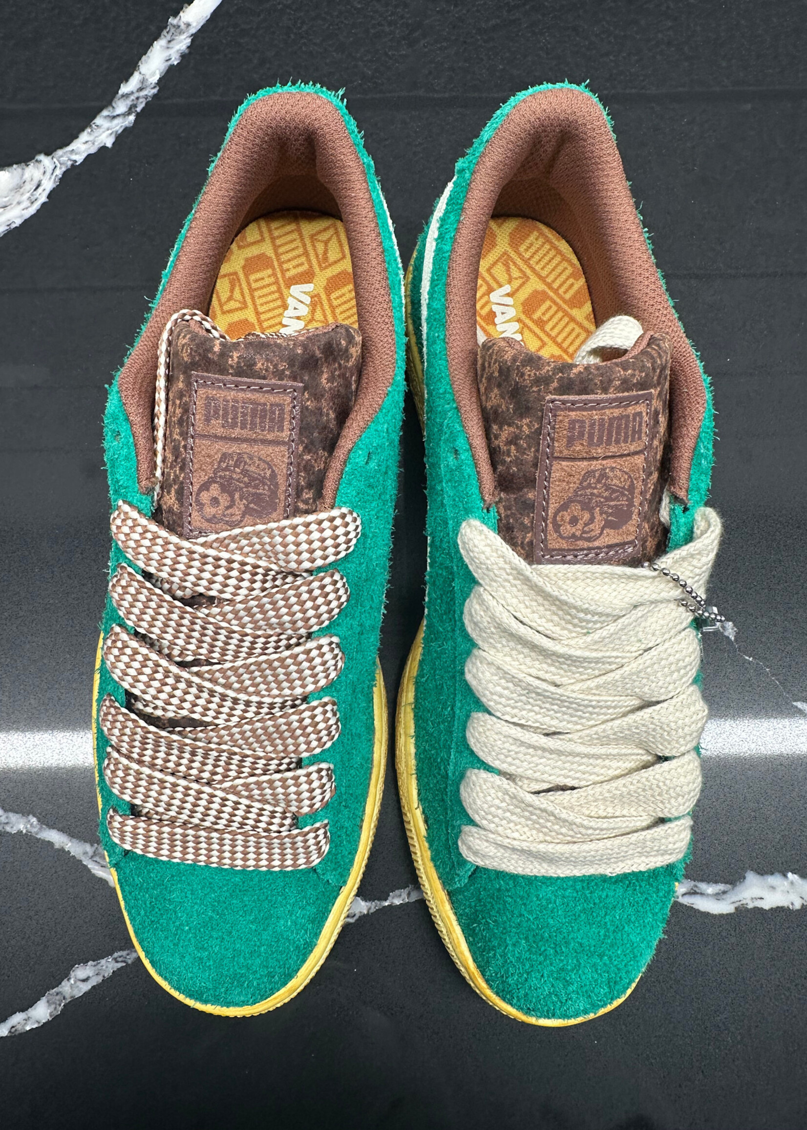 NWT Vandy x Puma Suede Masc 8