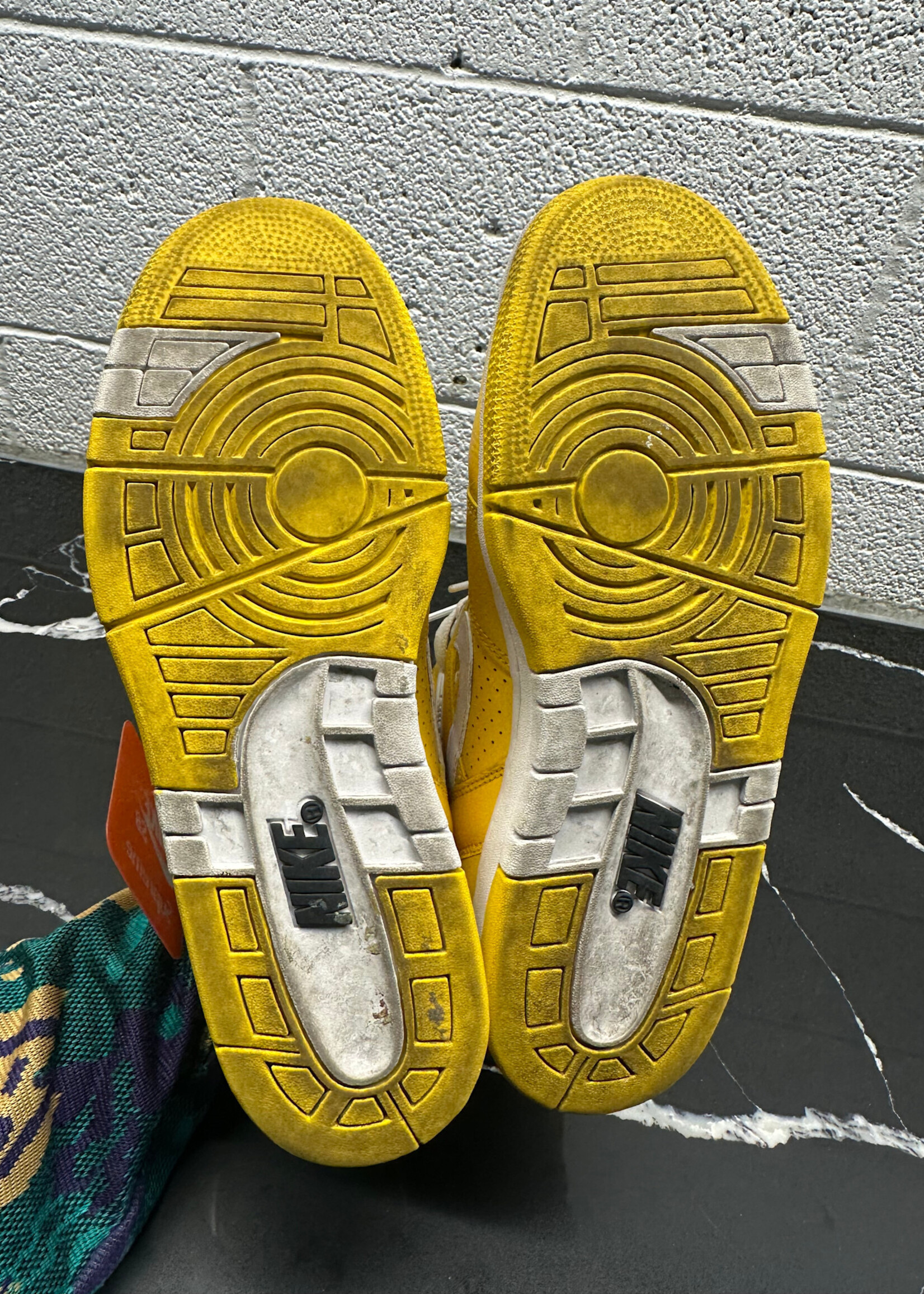 Nike SB X Supreme AF2 Yellow Masc 9